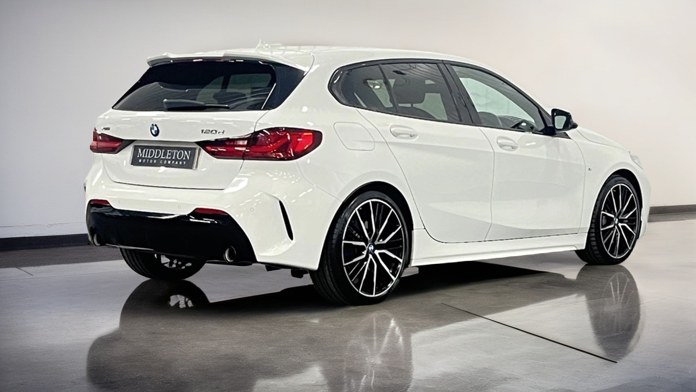 BMW 1 Series - Image 12