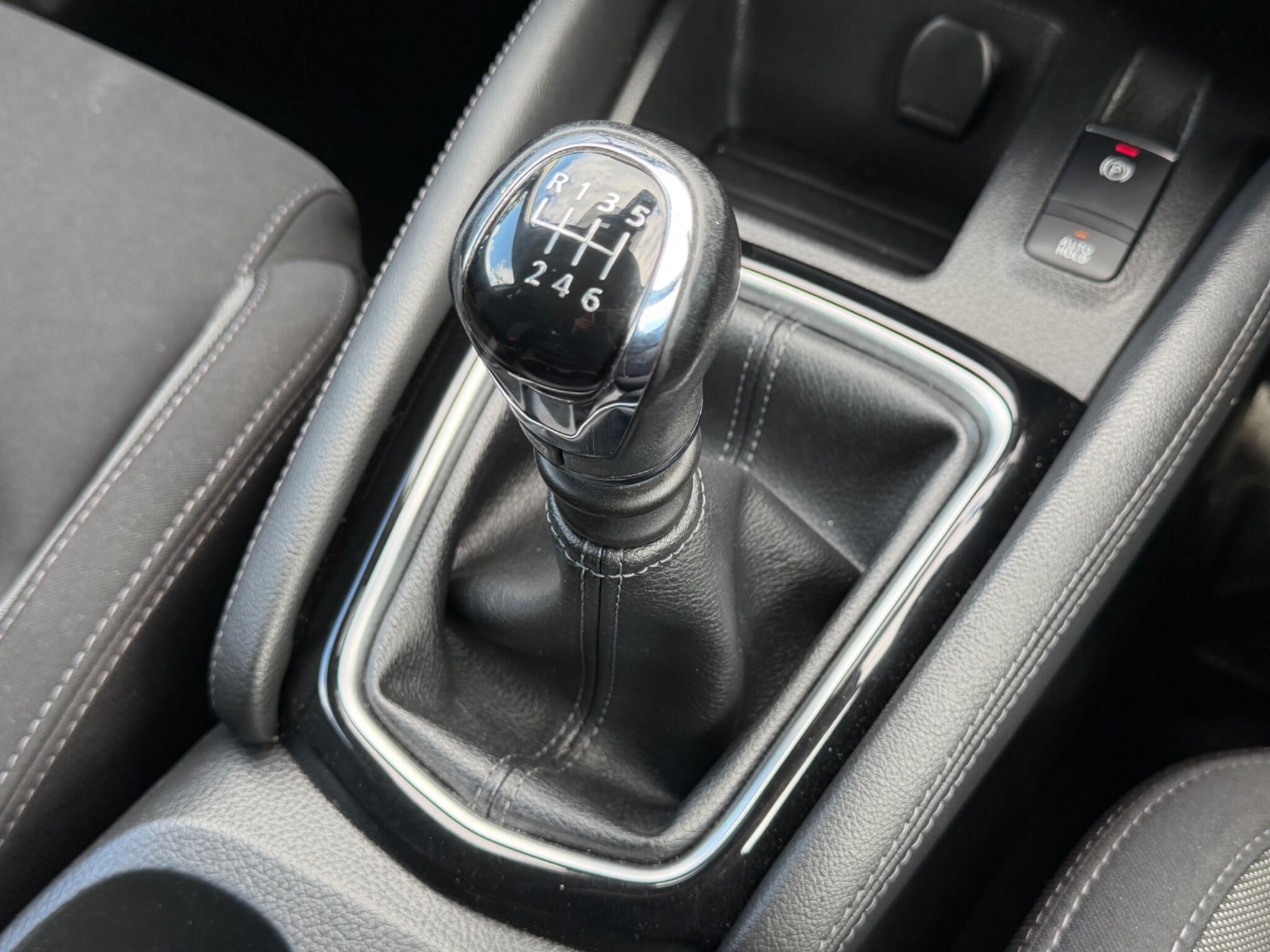 Nissan Qashqai - Image 36