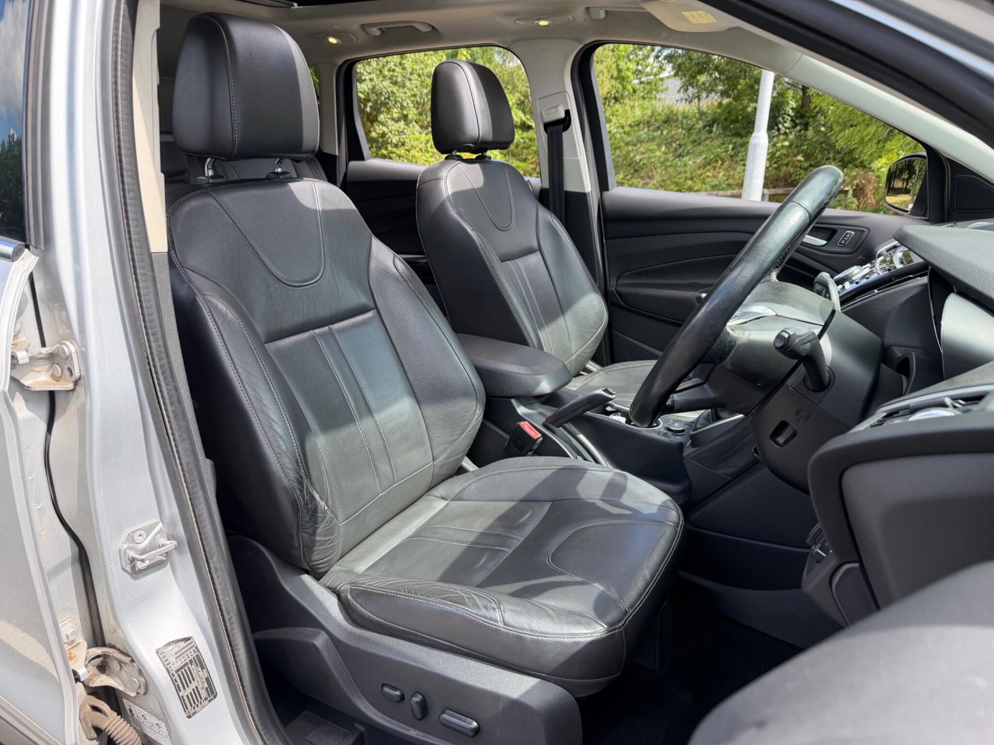 Ford Kuga - Image 8