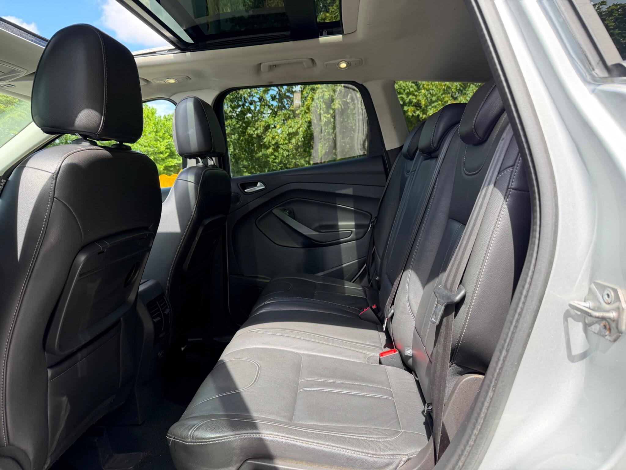 Ford Kuga - Image 18