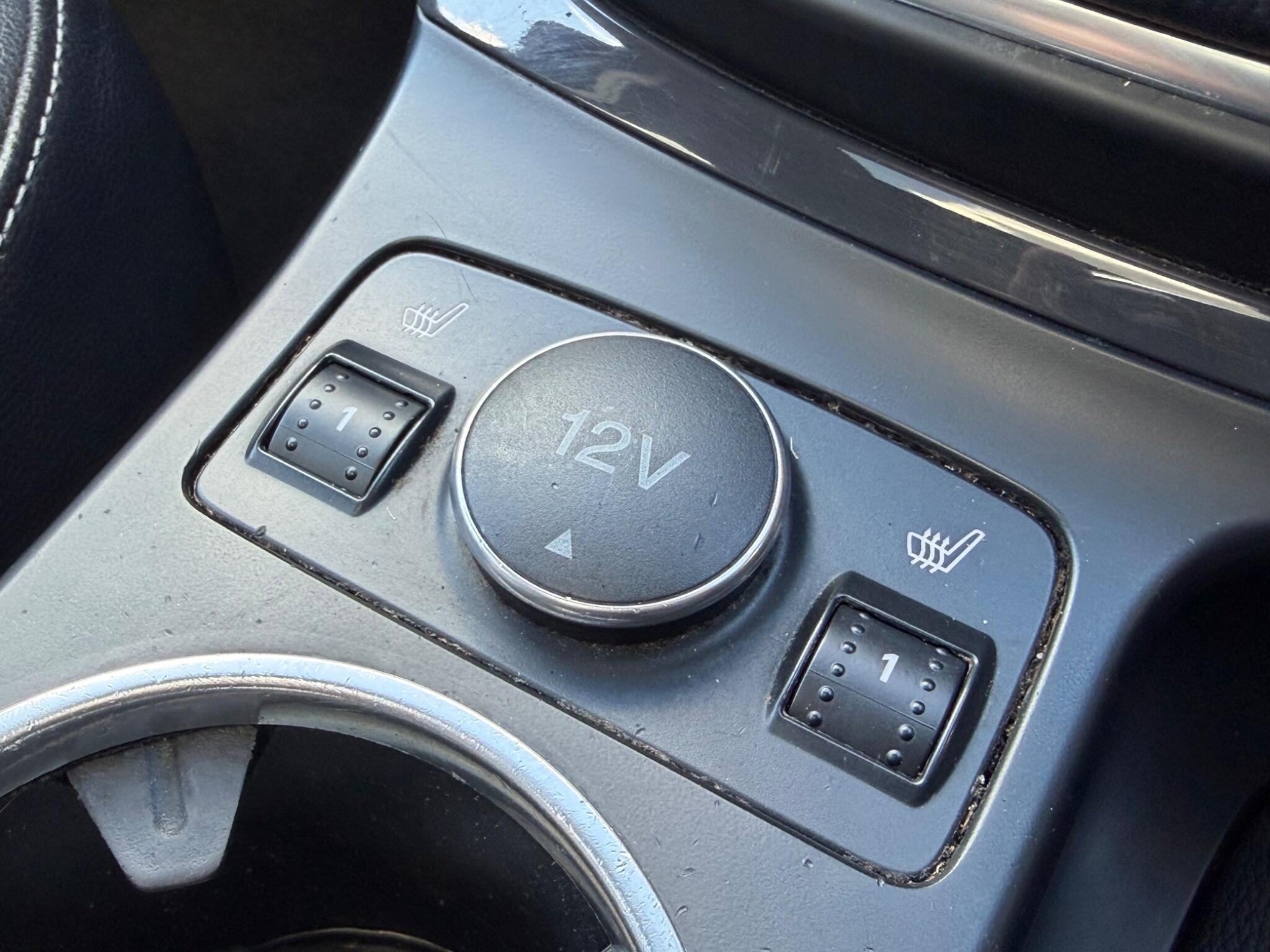 Ford Kuga - Image 40