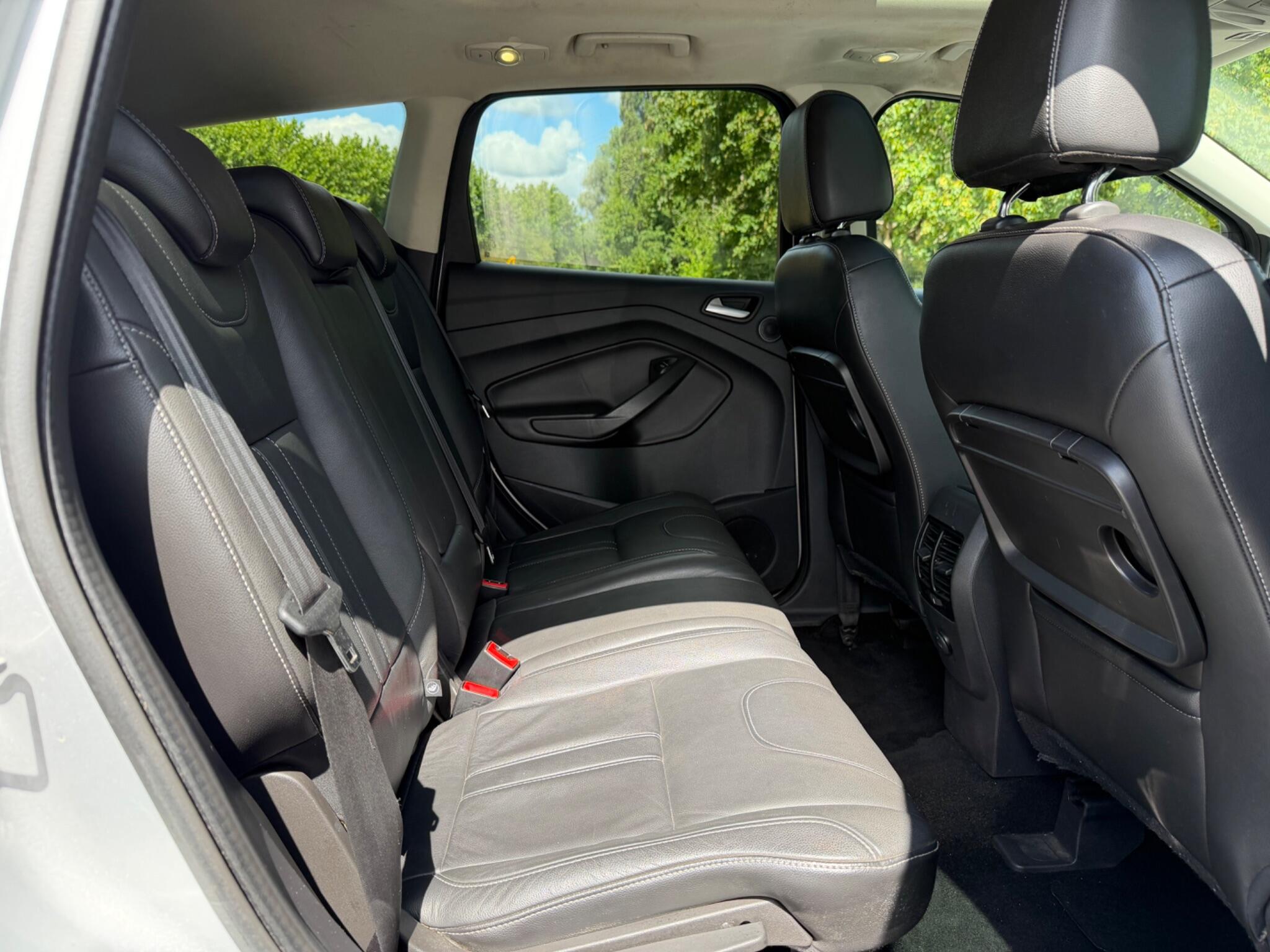 Ford Kuga - Image 43