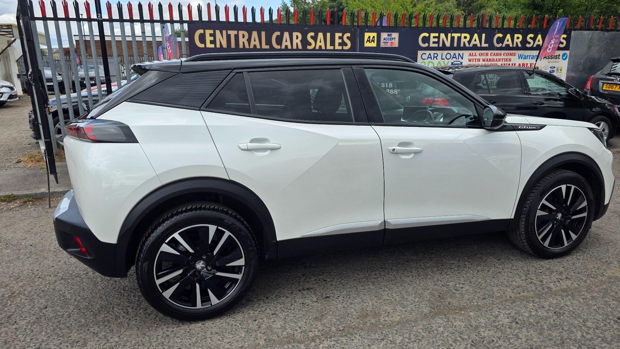 Peugeot 2008 - Image 8