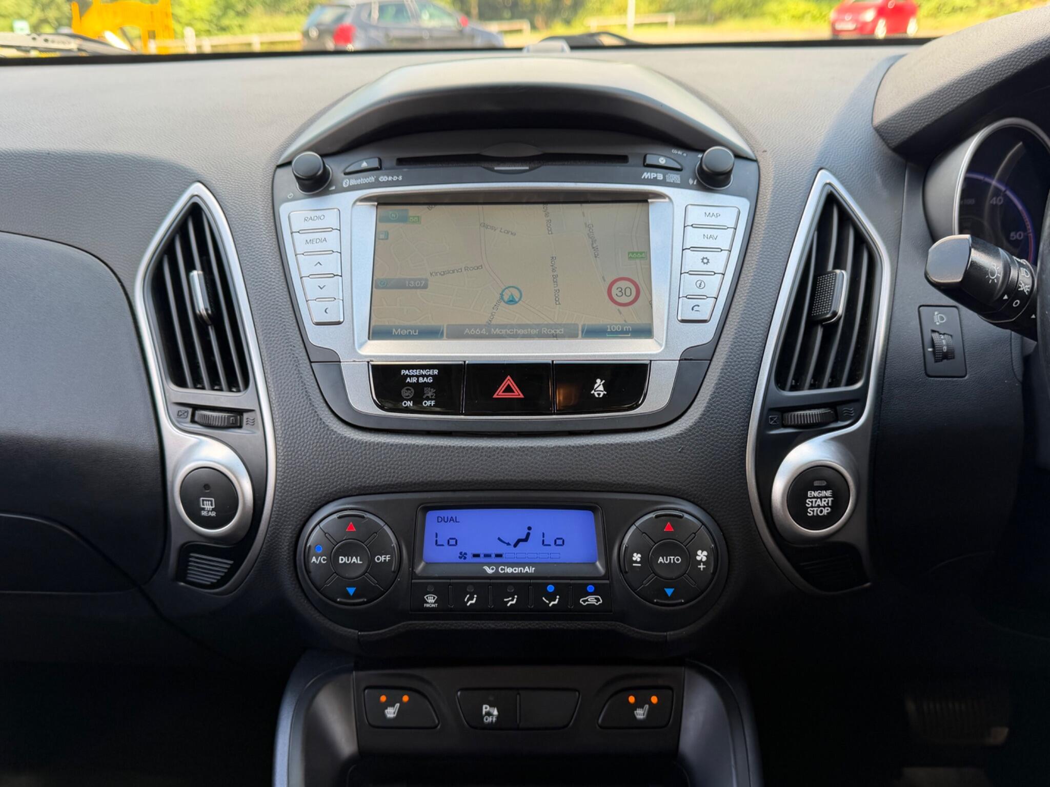 Hyundai ix35 - Image 21