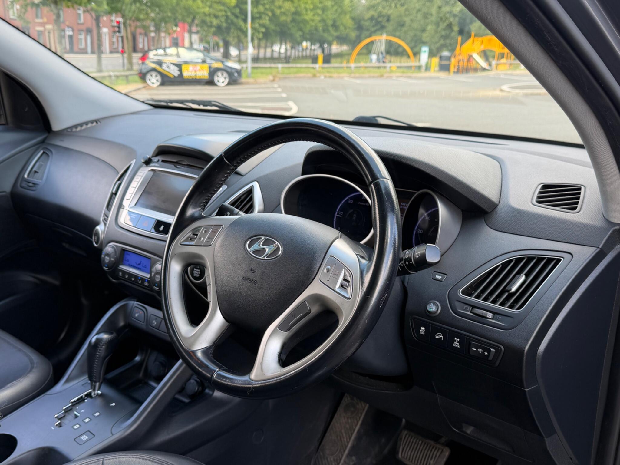 Hyundai ix35 - Image 24