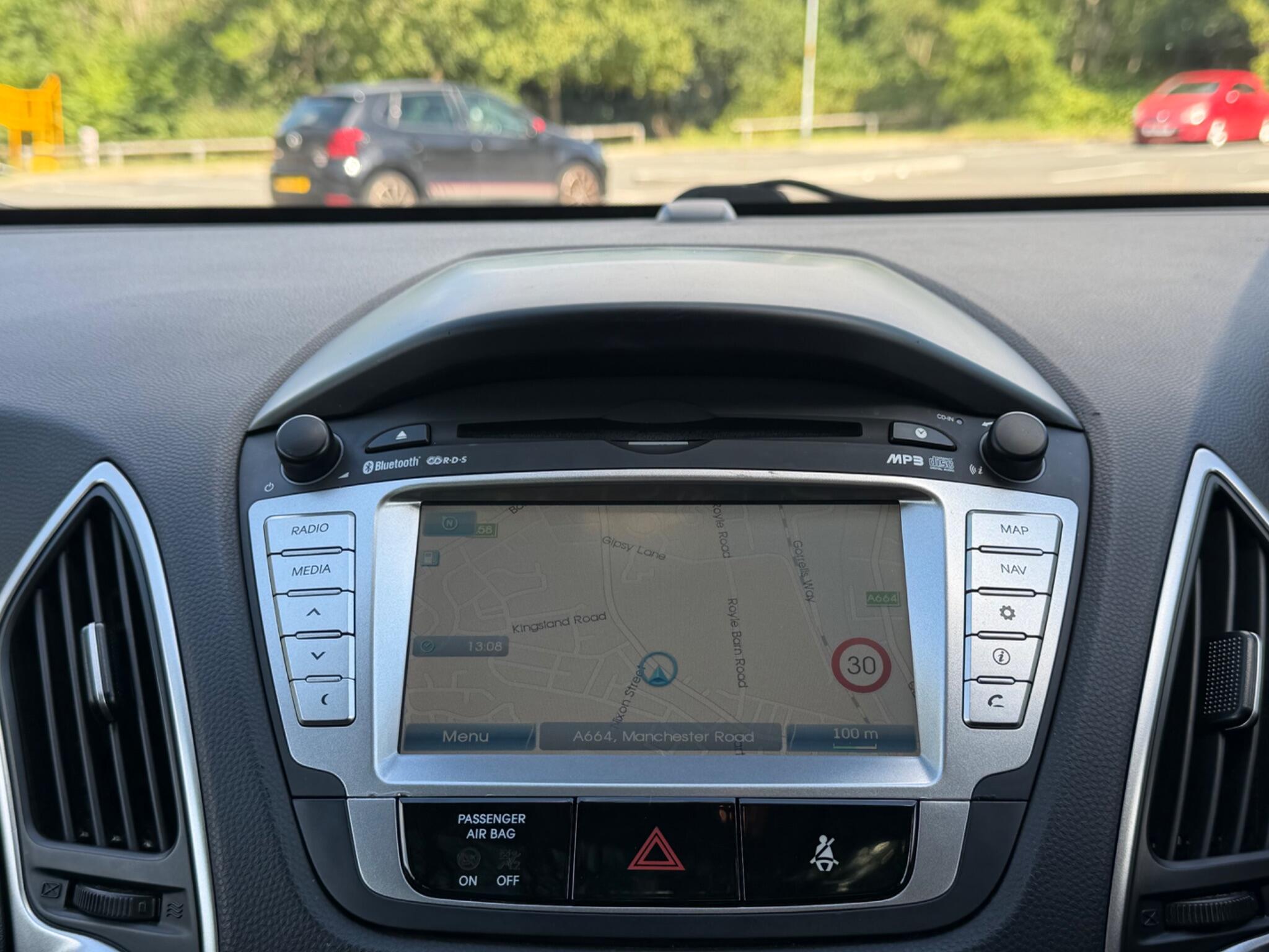 Hyundai ix35 - Image 37