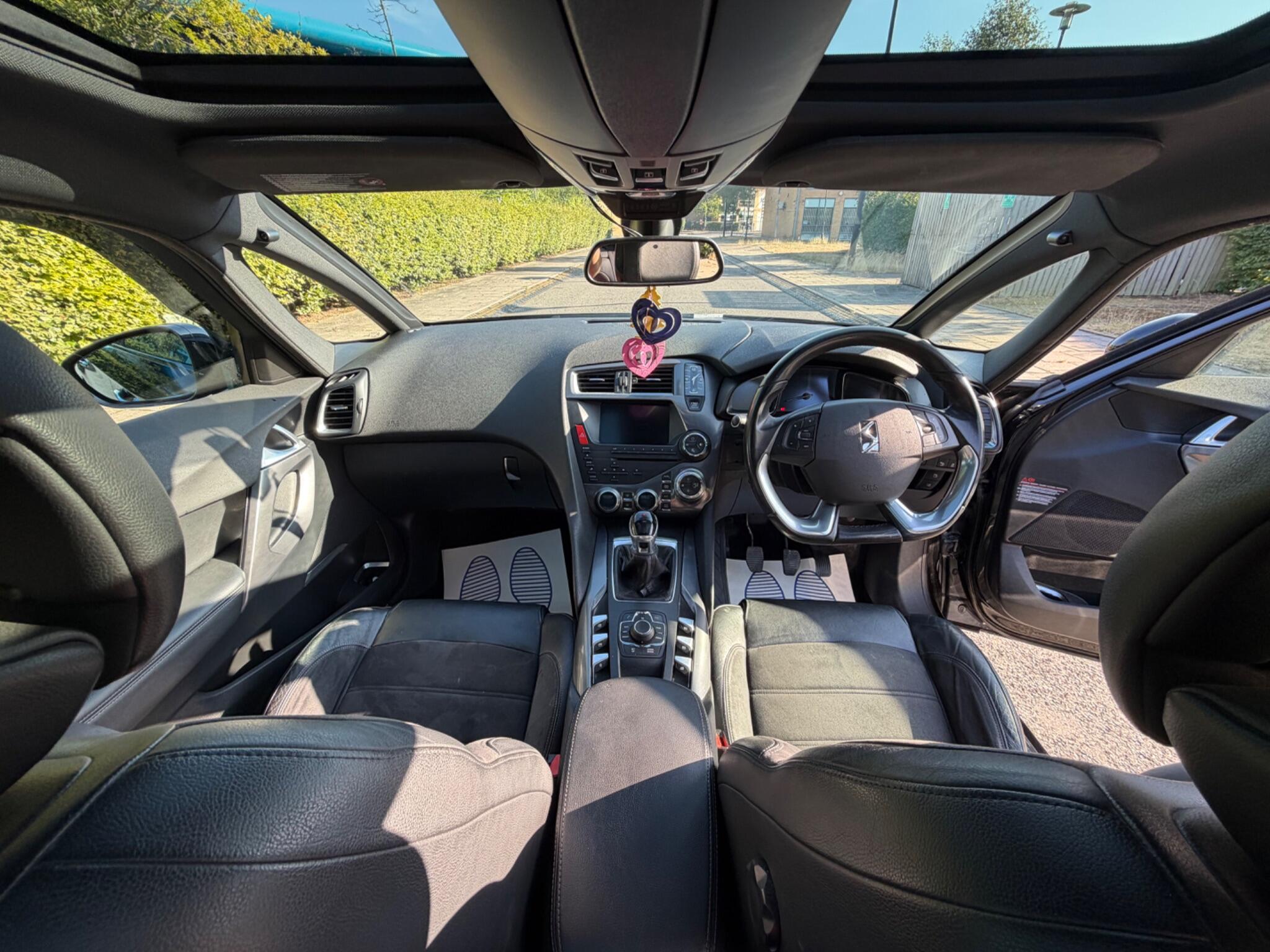 Citroen DS5 - Image 21