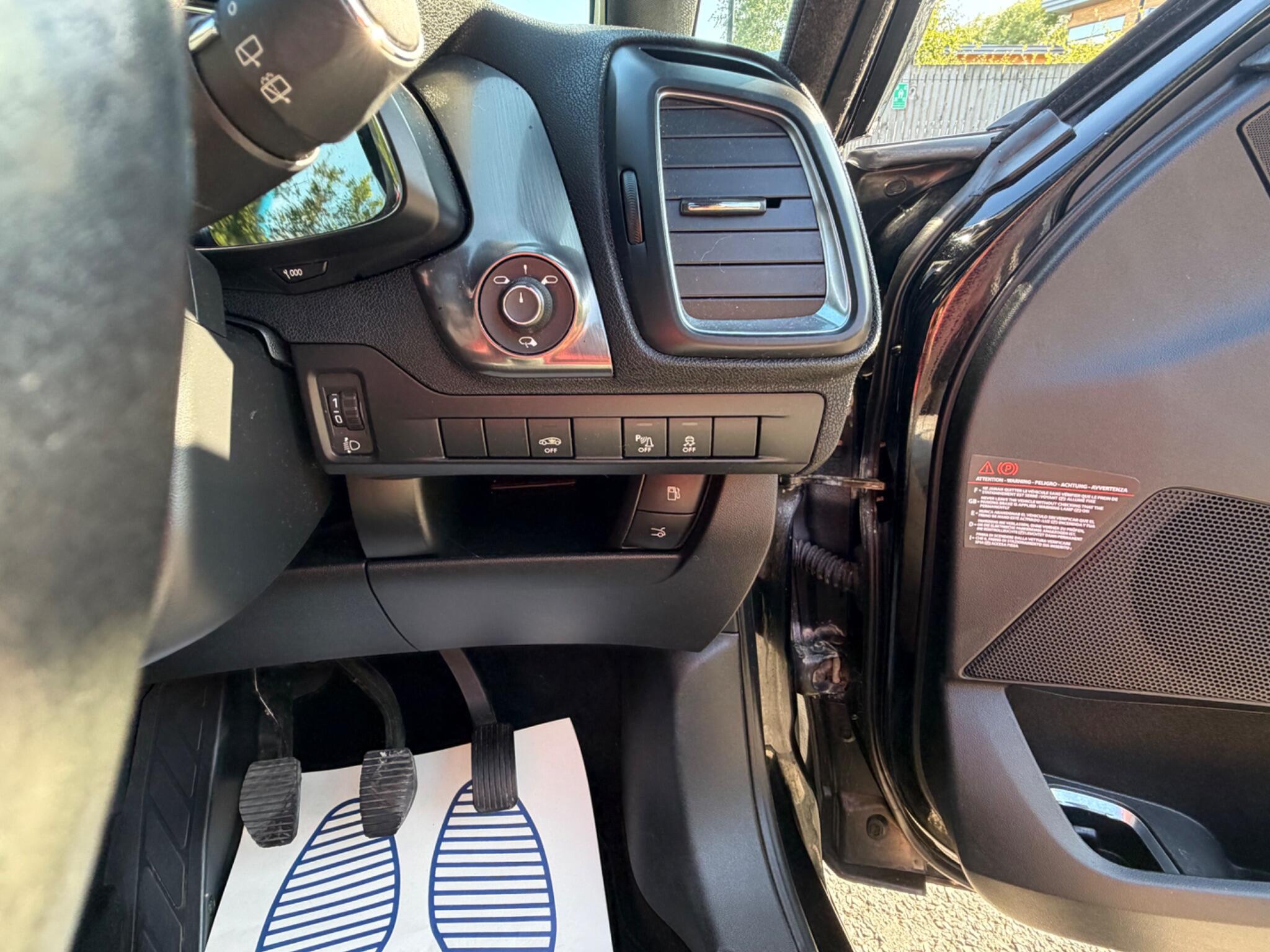 Citroen DS5 - Image 24
