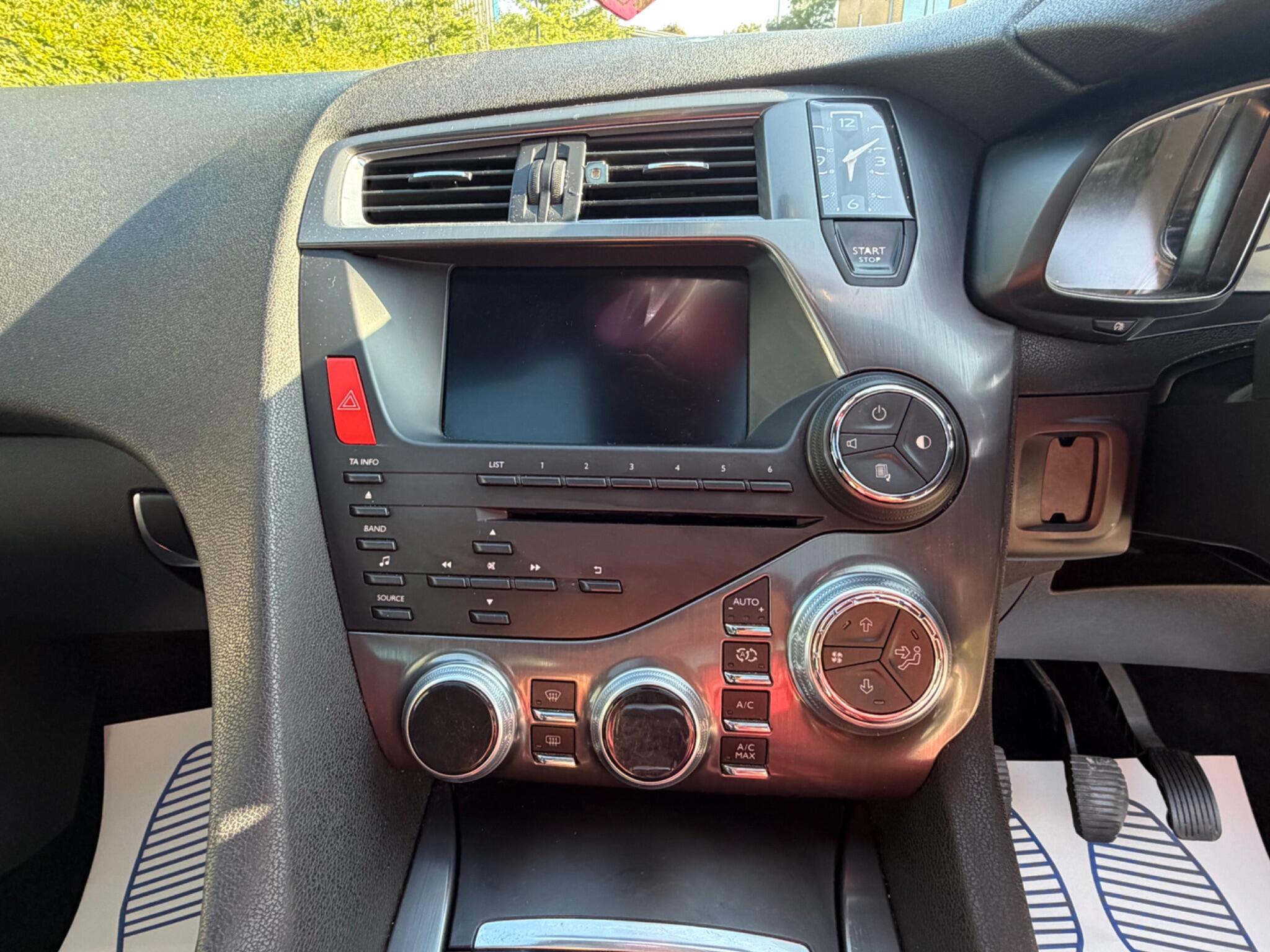 Citroen DS5 - Image 32