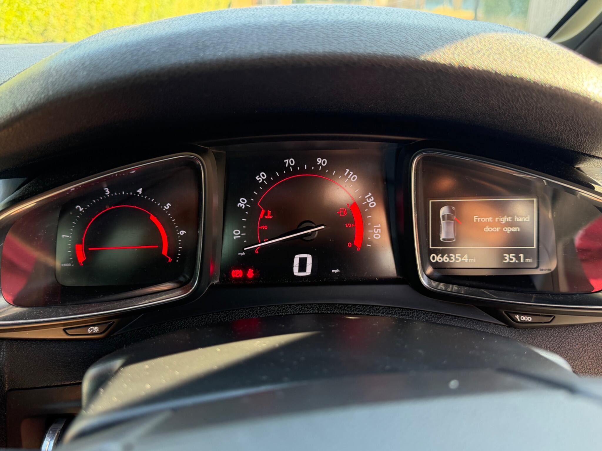 Citroen DS5 - Image 40