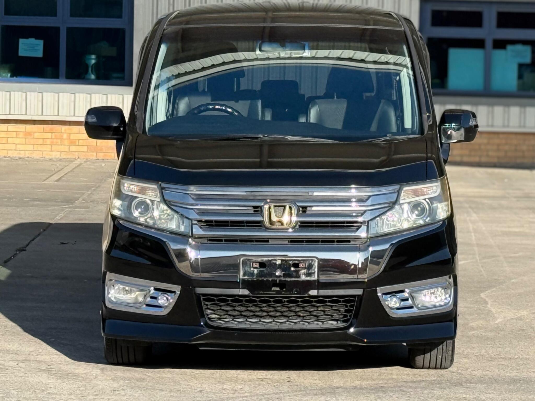 Honda Stepwagon - Image 2