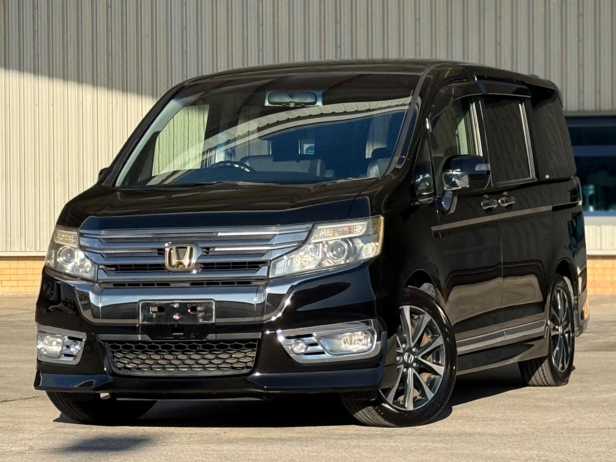 Honda Stepwagon - Image 4