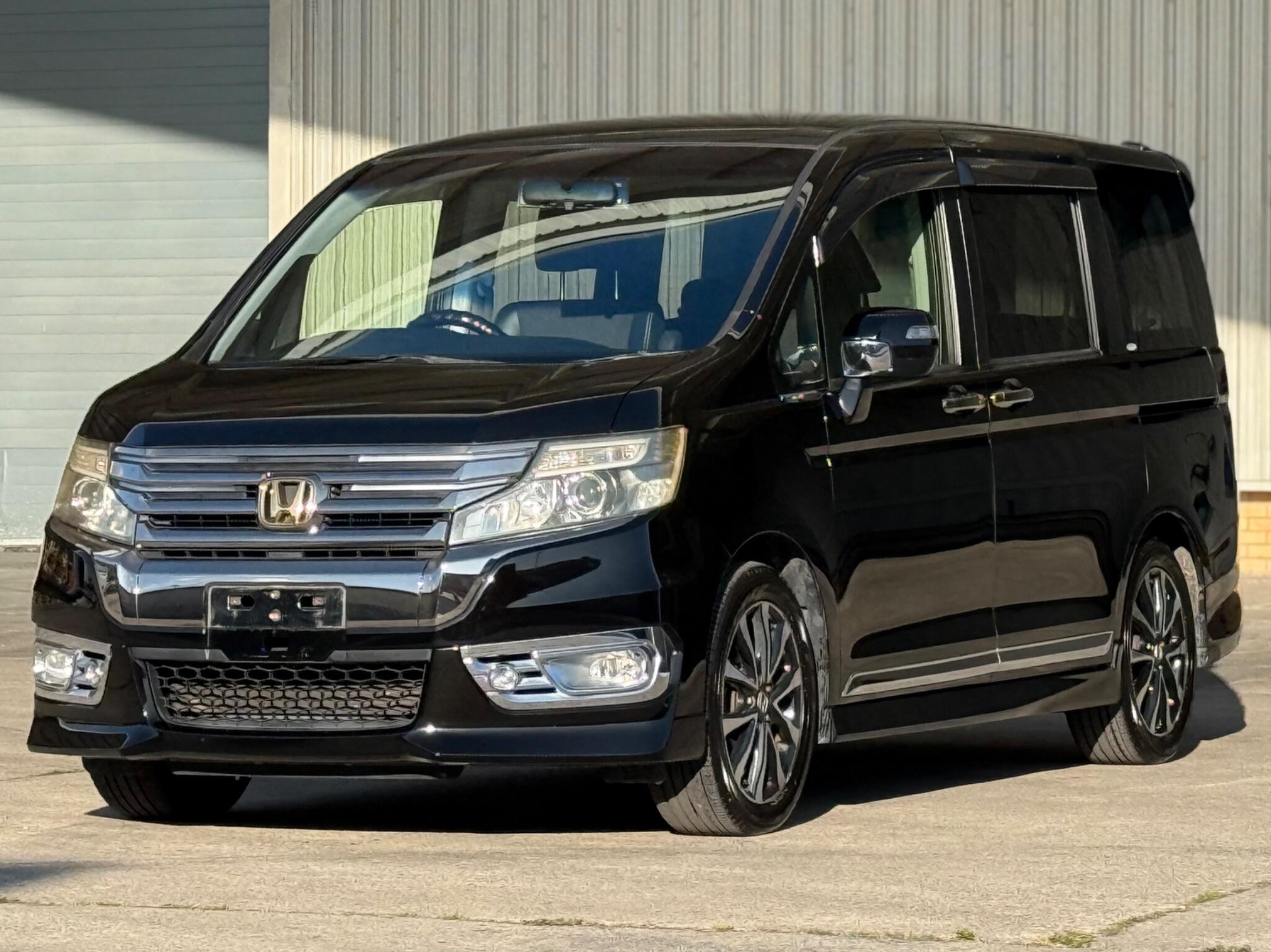 Honda Stepwagon - Image 8