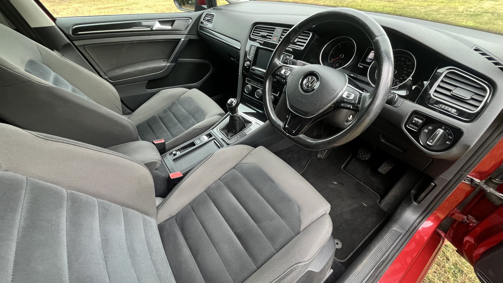 Volkswagen Golf - Image 6