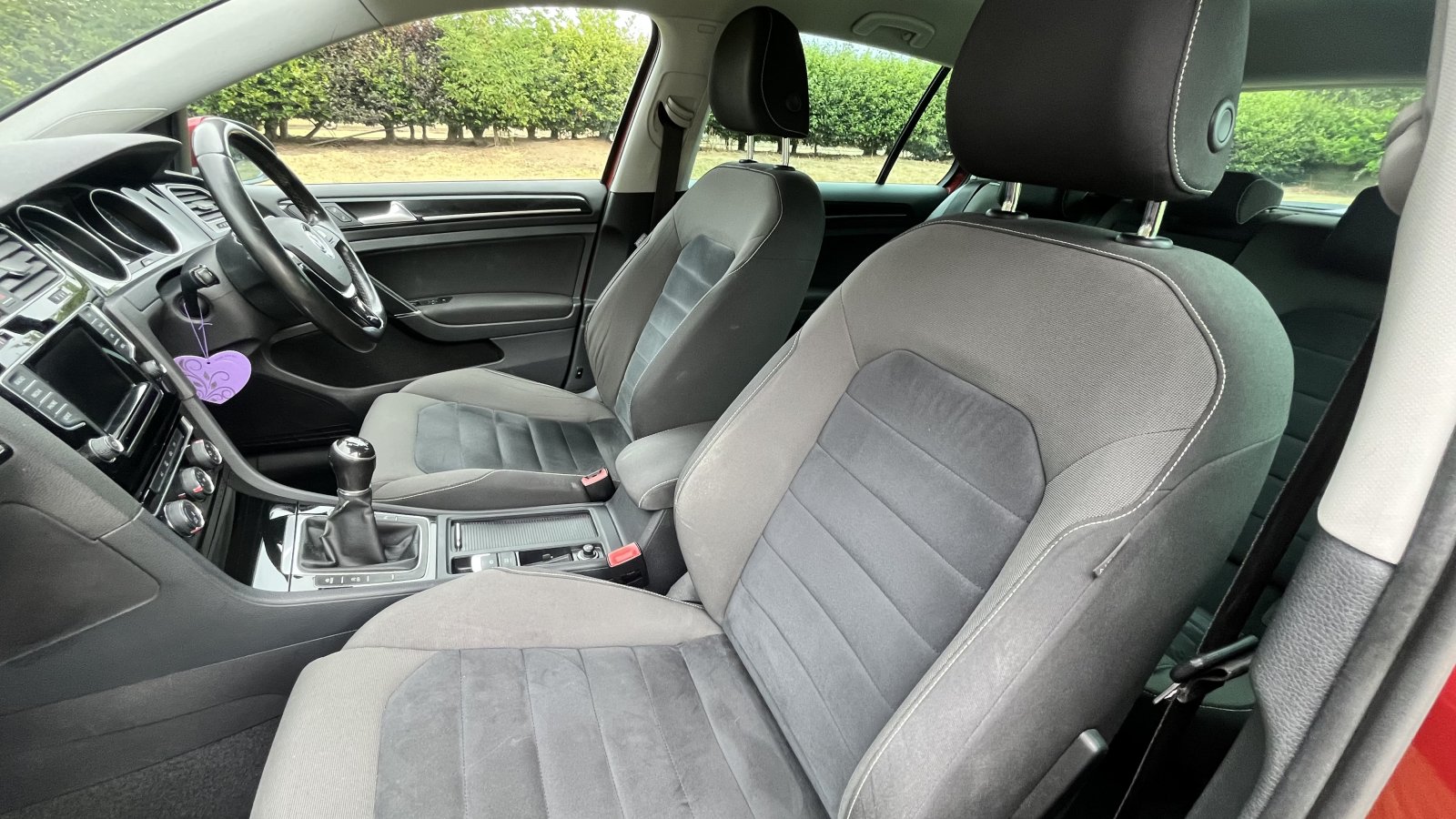 Volkswagen Golf - Image 19