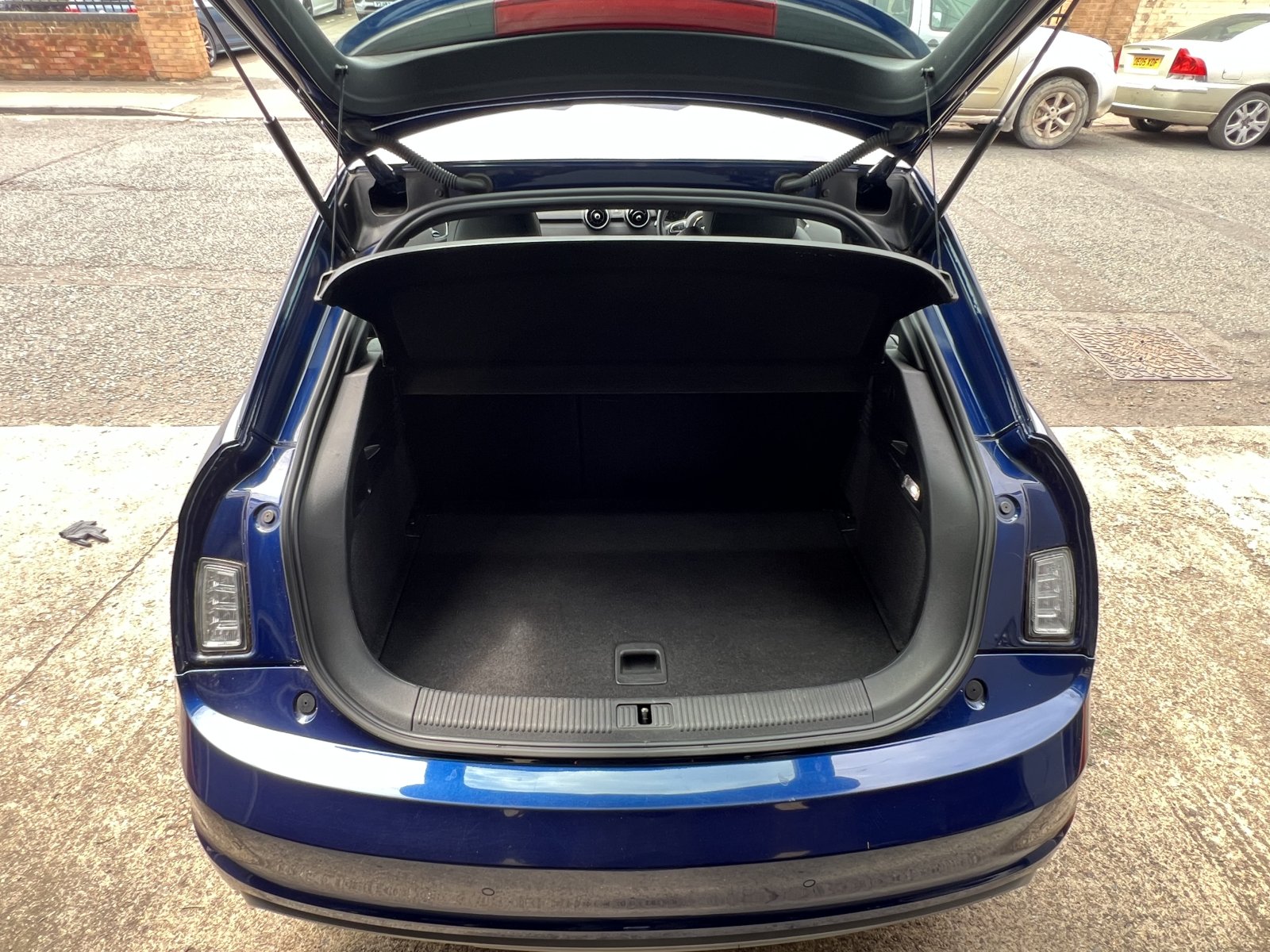 Audi A1 - Image 8