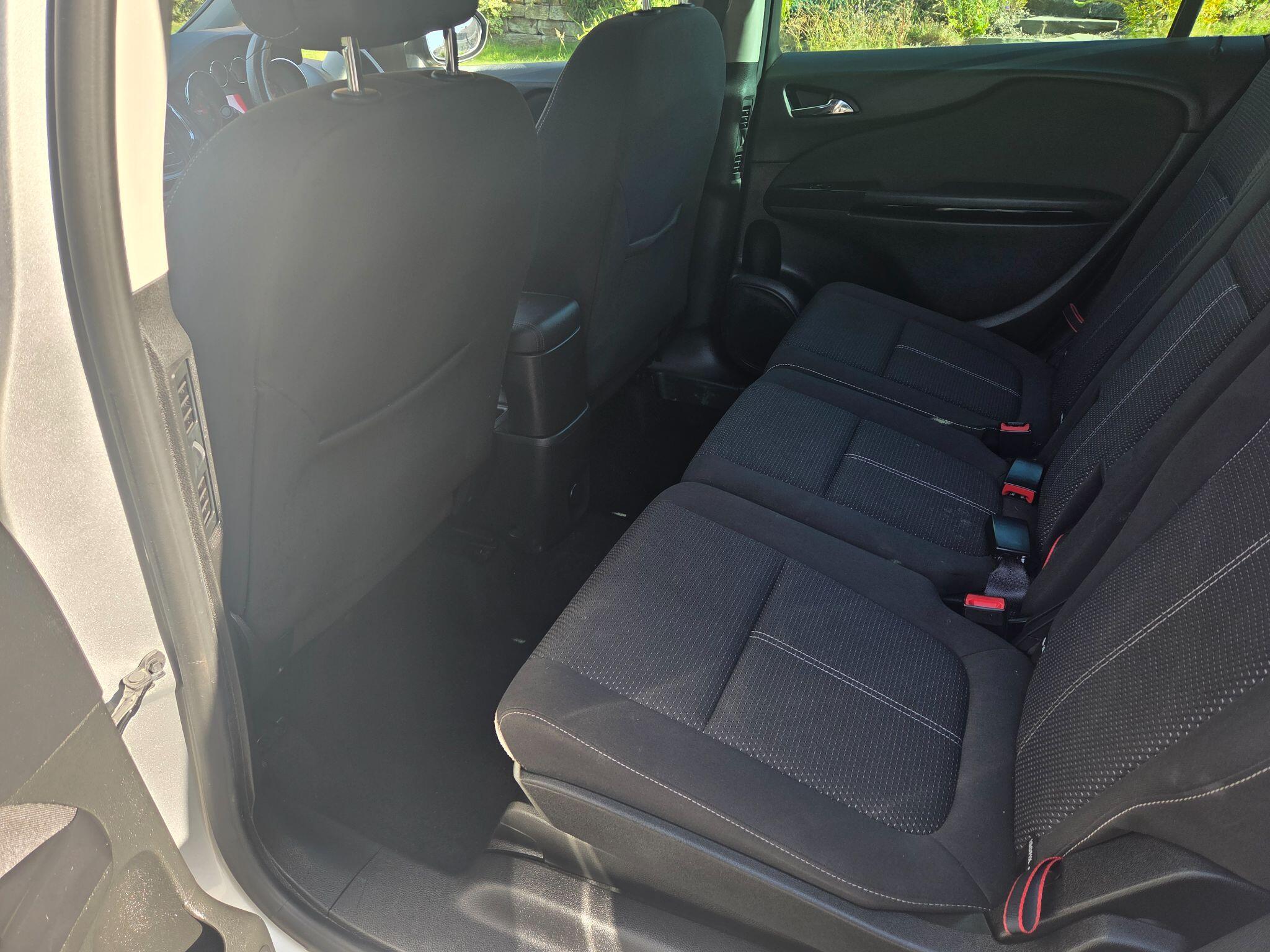 Vauxhall Zafira Tourer - Image 18