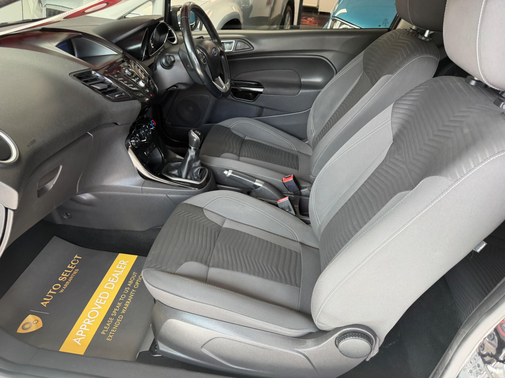 Ford Fiesta - Image 12