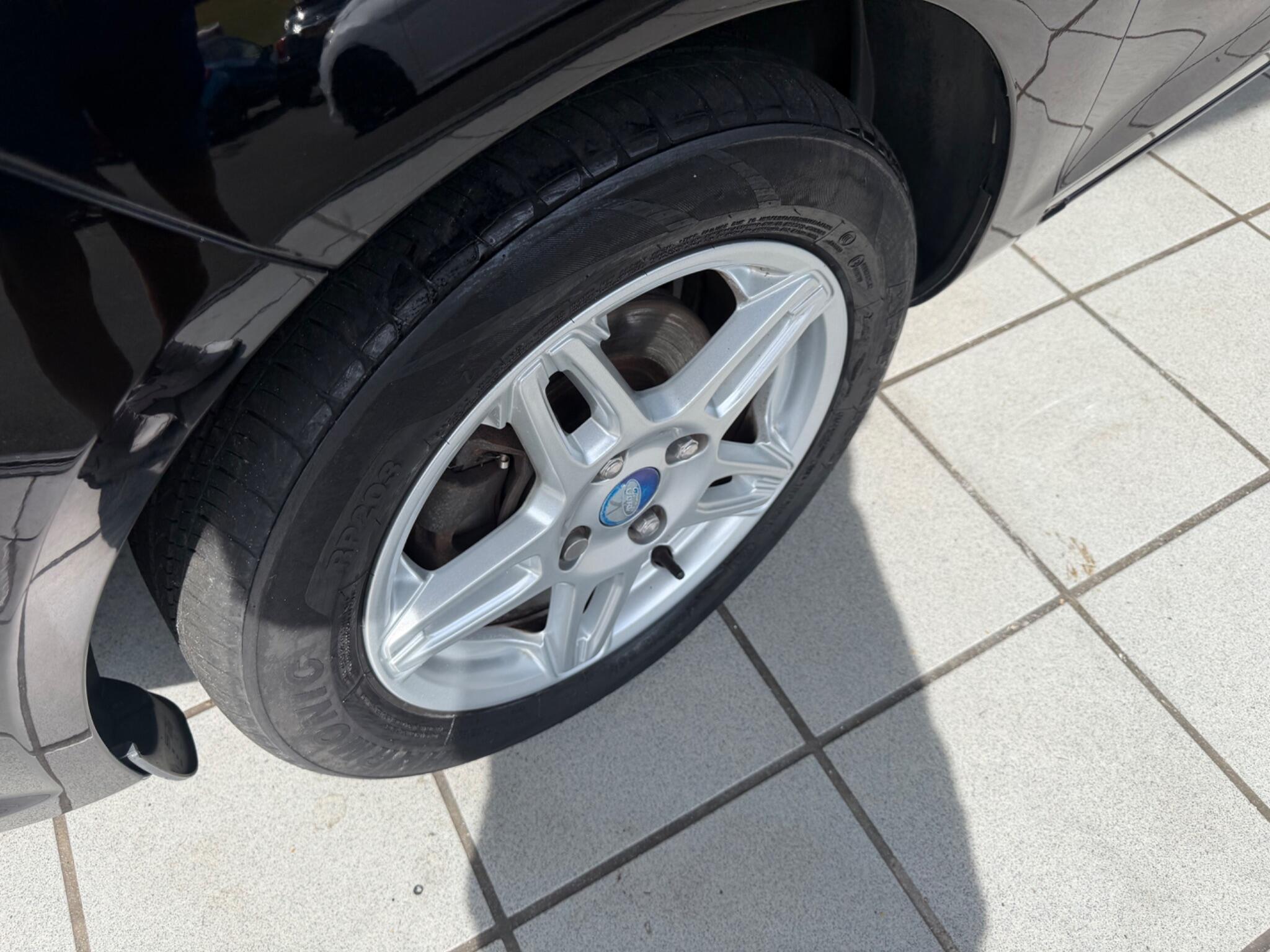 Ford Fiesta - Image 13