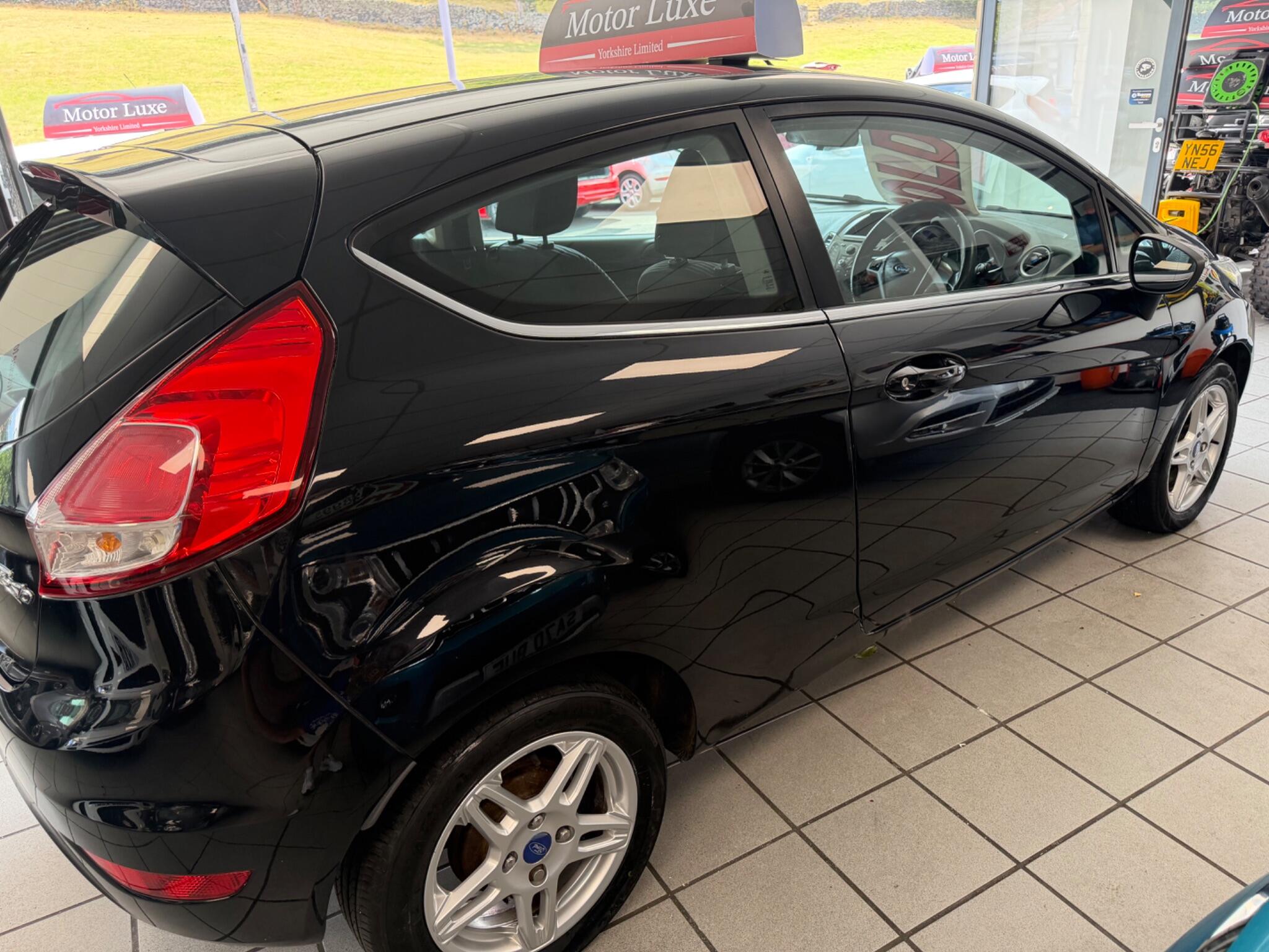 Ford Fiesta - Image 17