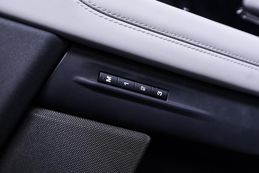 Land Rover Range Rover Evoque - Image 20