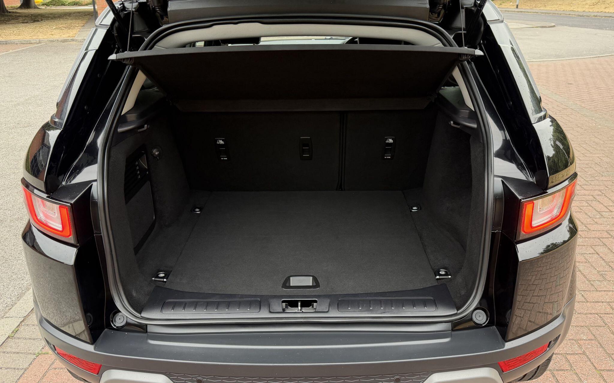 Land Rover Range Rover Evoque - Image 18