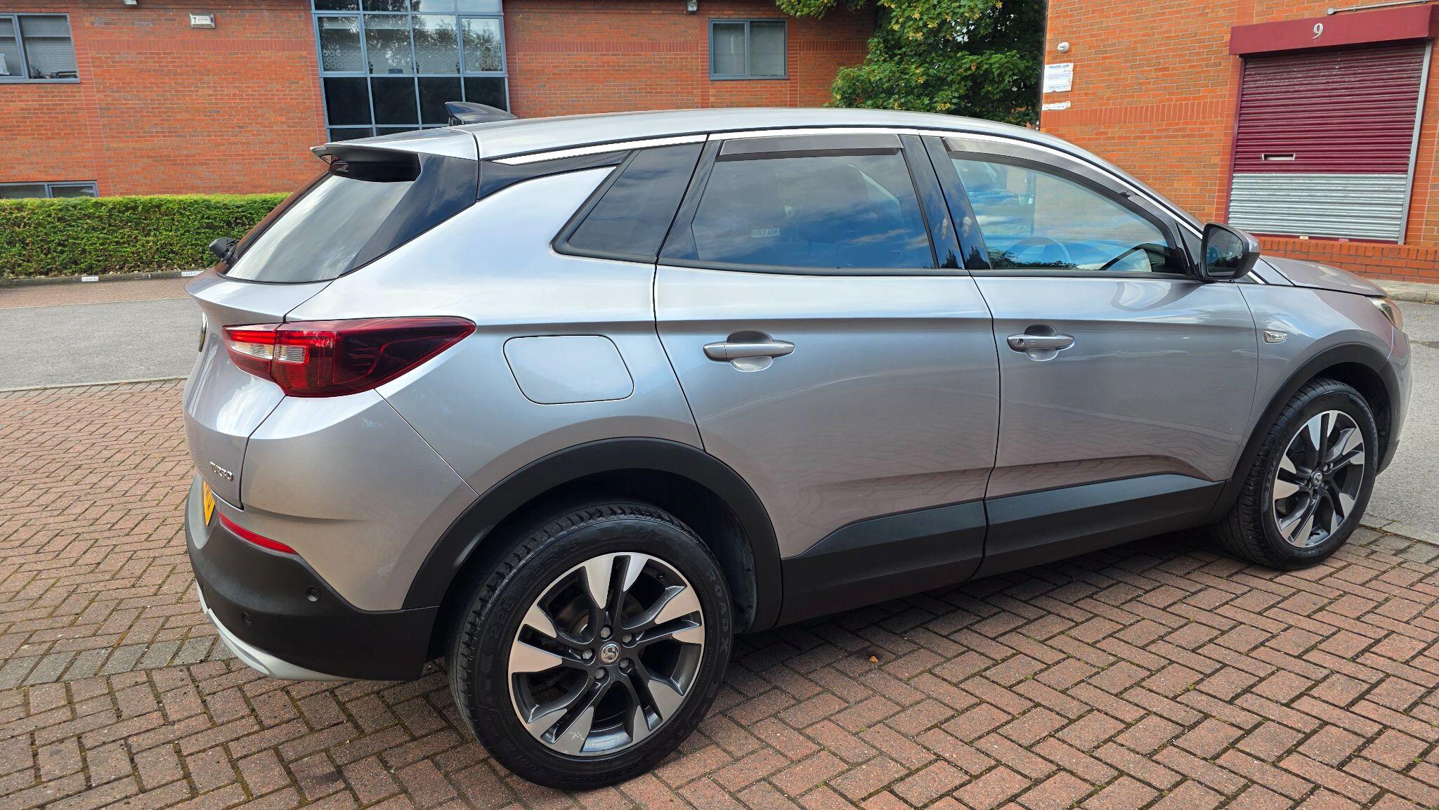 Vauxhall Grandland X - Image 13