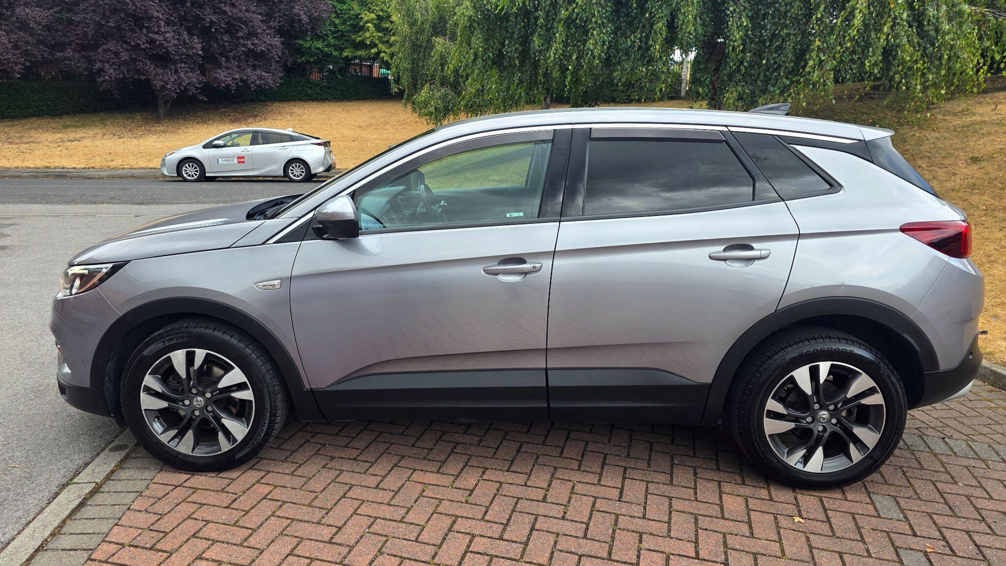 Vauxhall Grandland X - Image 19