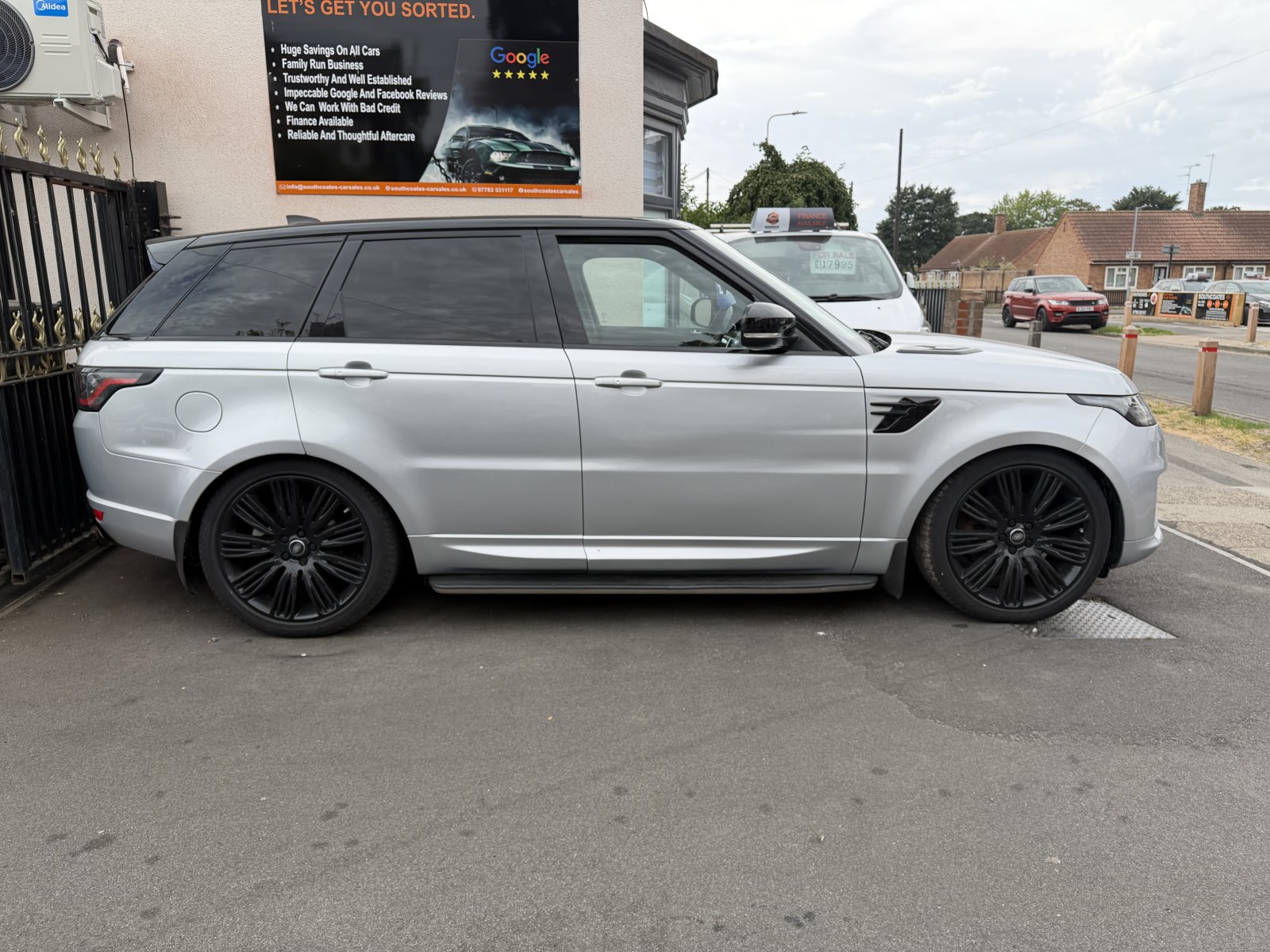 Land Rover RANGE ROVER SPORT - Image 3