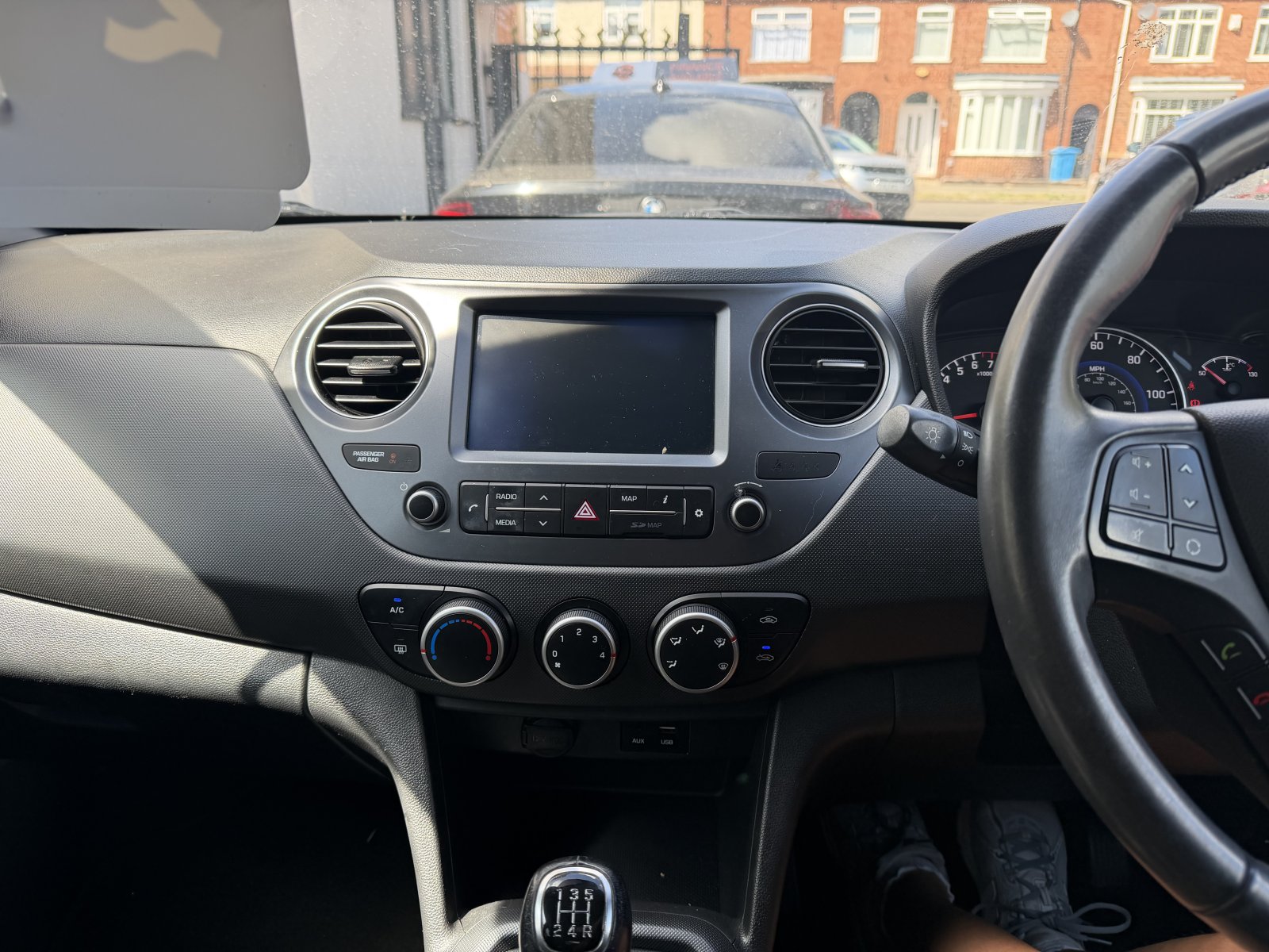 Hyundai i10 - Image 5