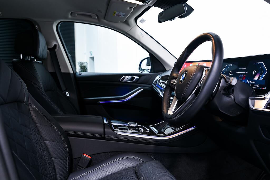 BMW X5 - Image 10