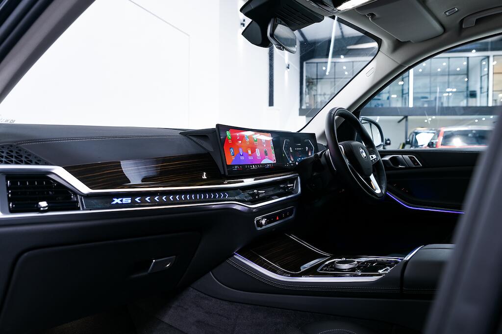 BMW X5 - Image 12