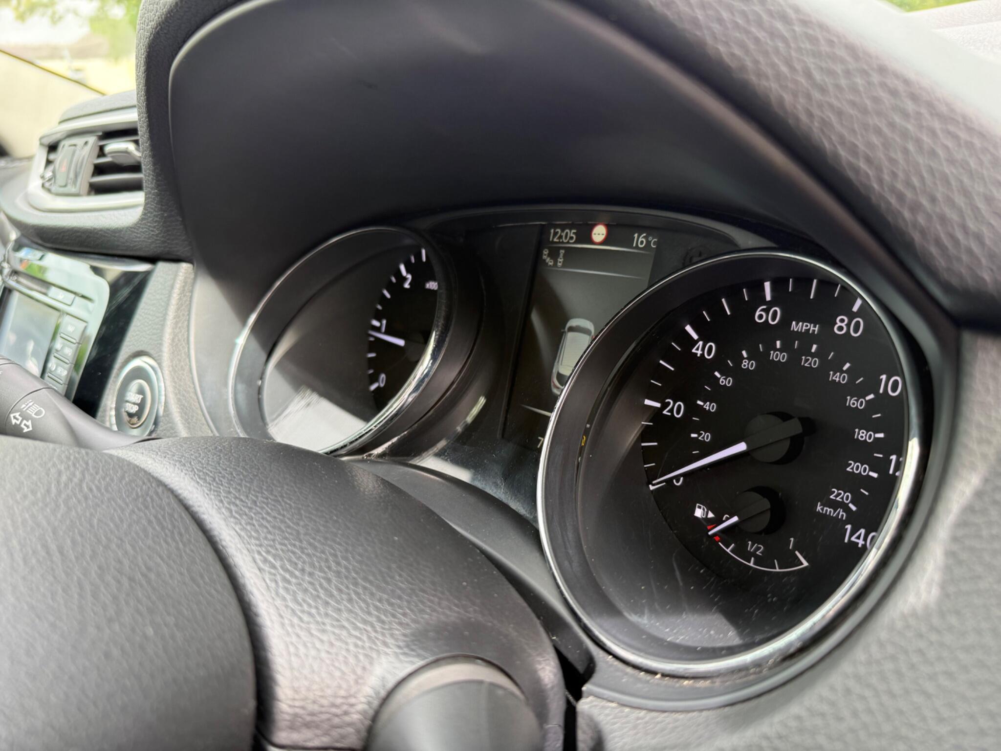 Nissan Qashqai - Image 17