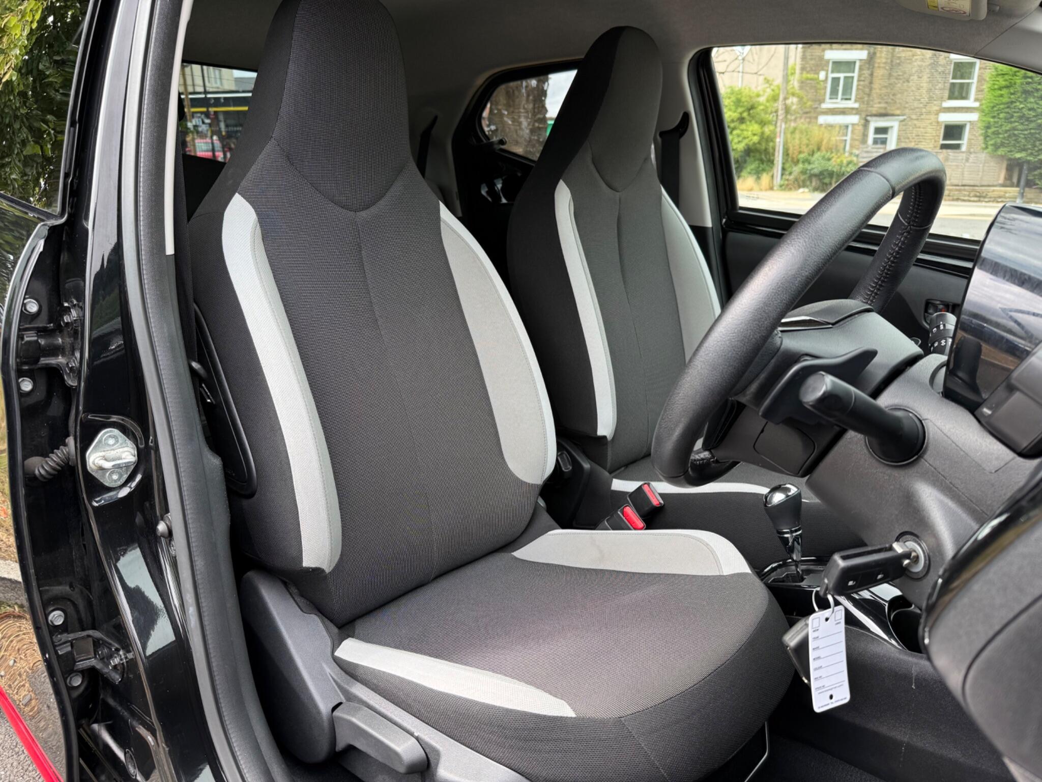 Toyota Aygo - Image 14