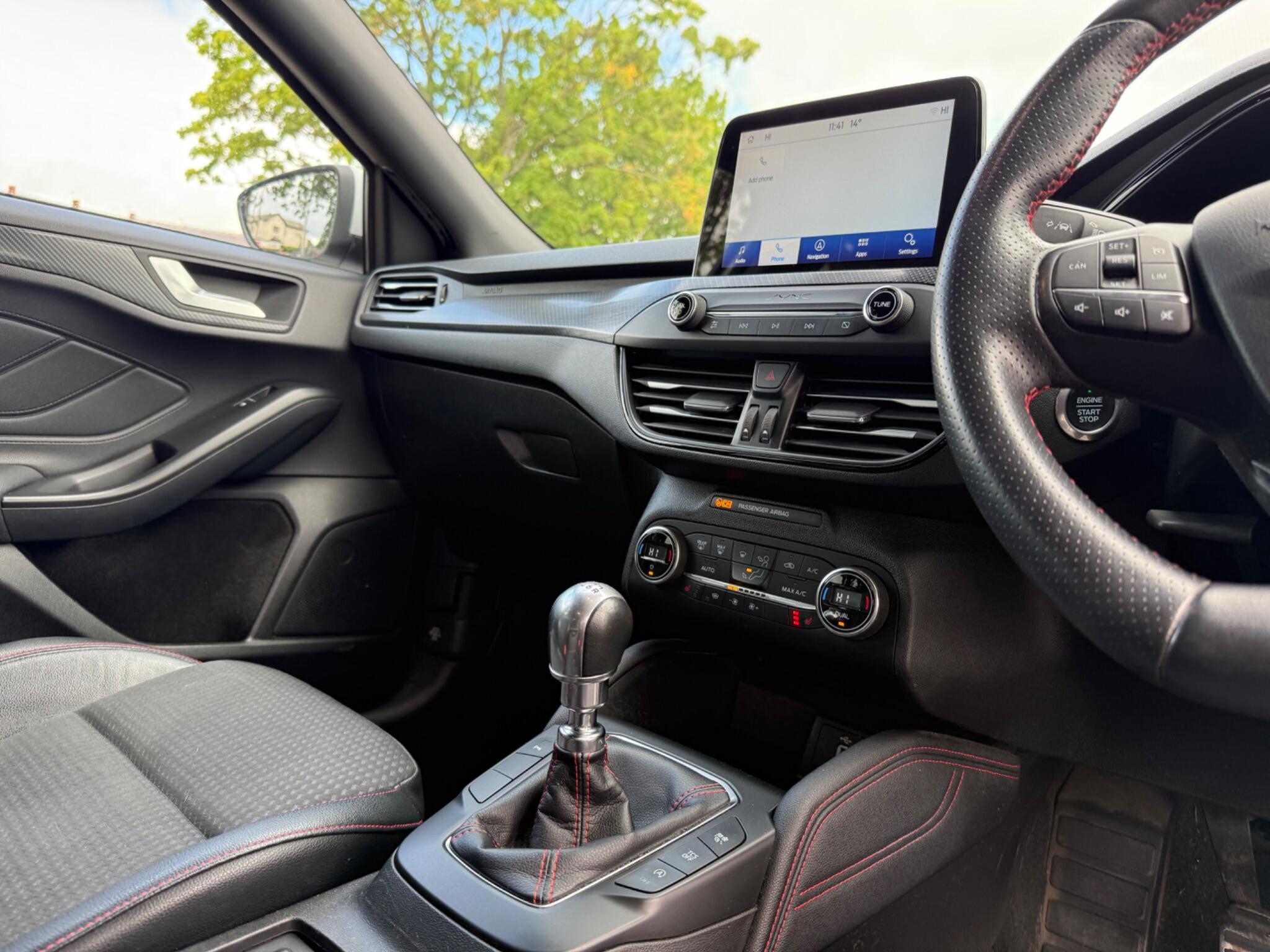 Ford Focus - Image 10