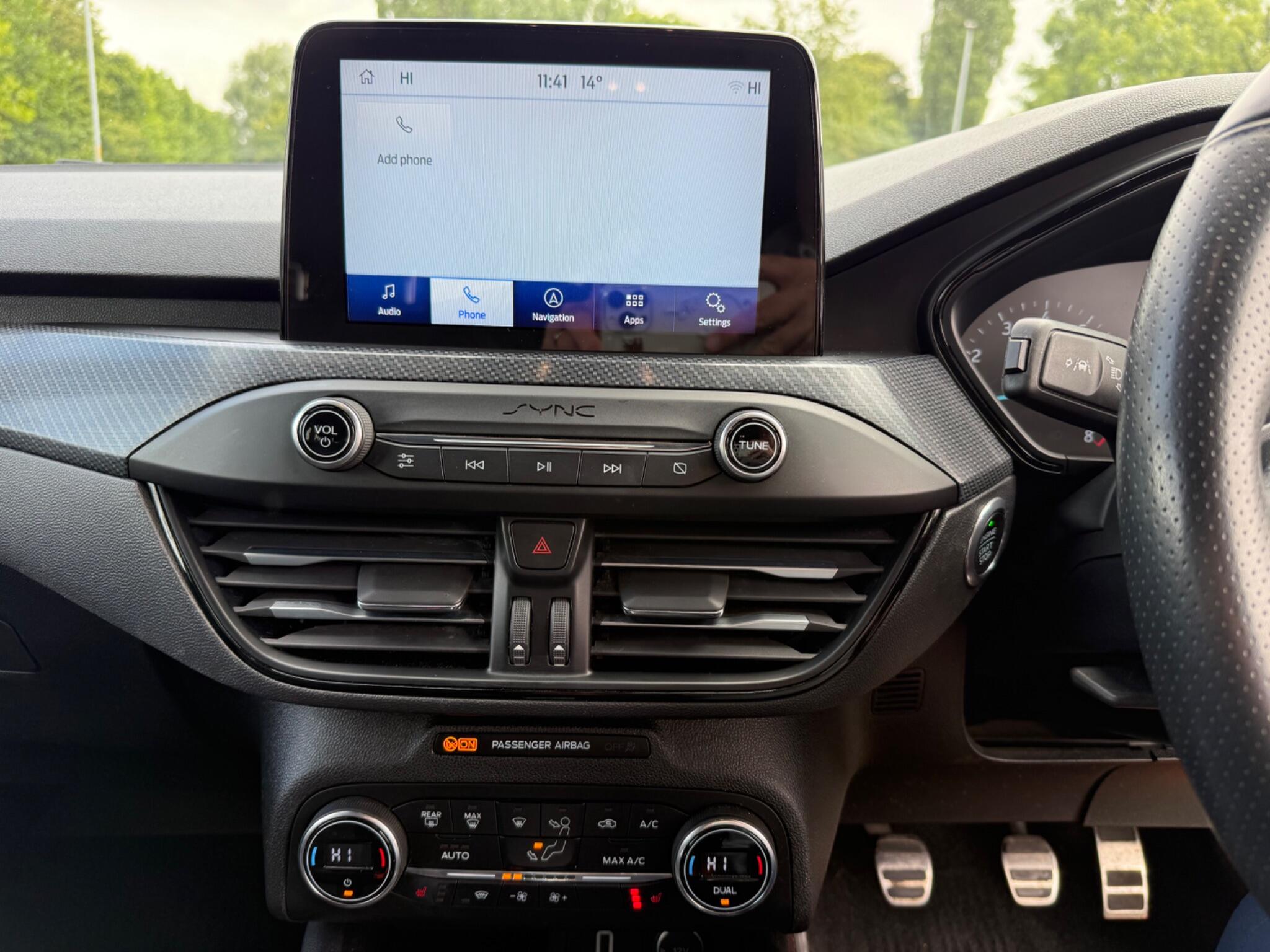 Ford Focus - Image 24