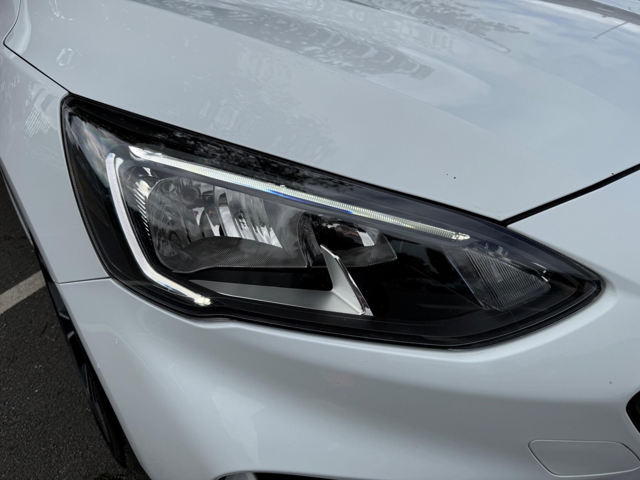 Ford Focus - Image 9
