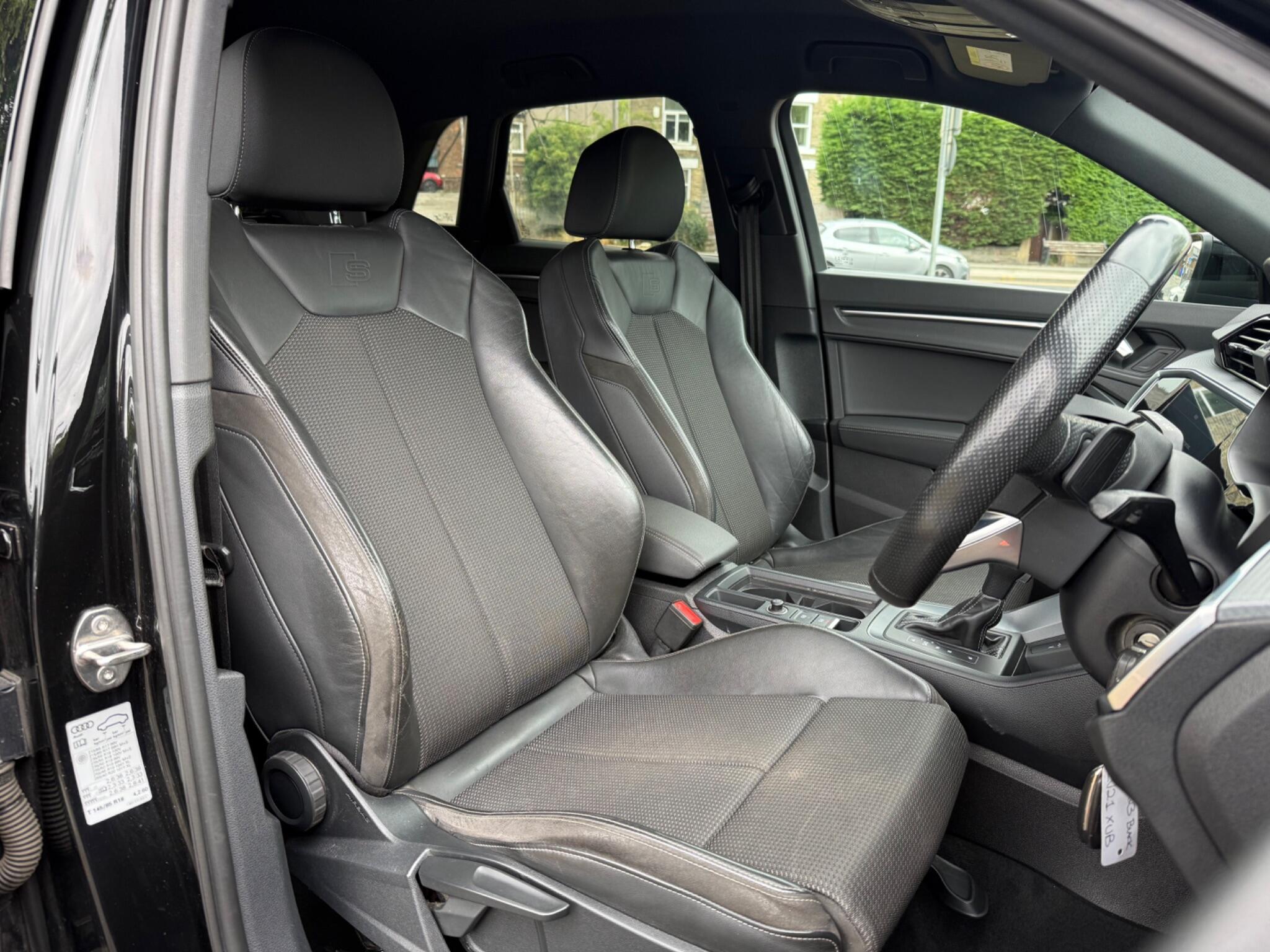 Audi Q3 - Image 13