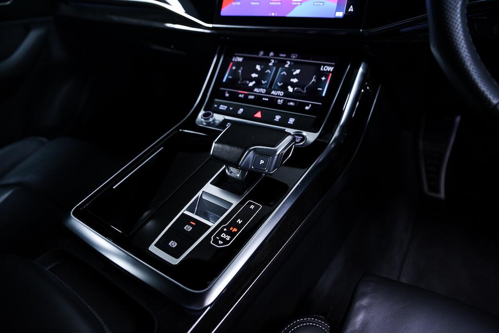 Audi Q7 - Image 16