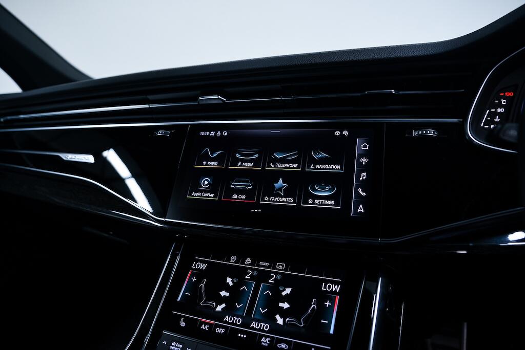 Audi Q7 - Image 19