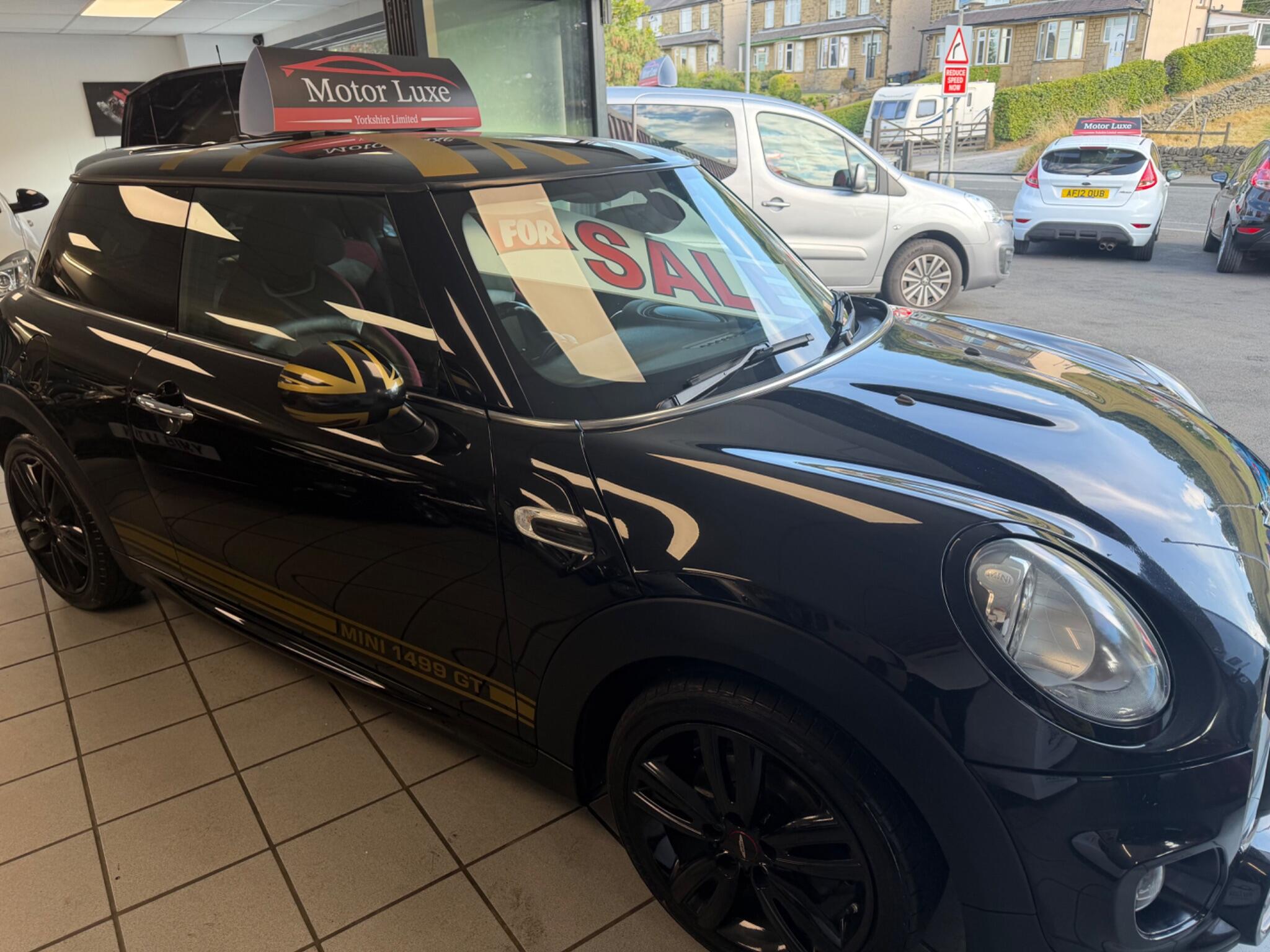 MINI Hatch - Image 6