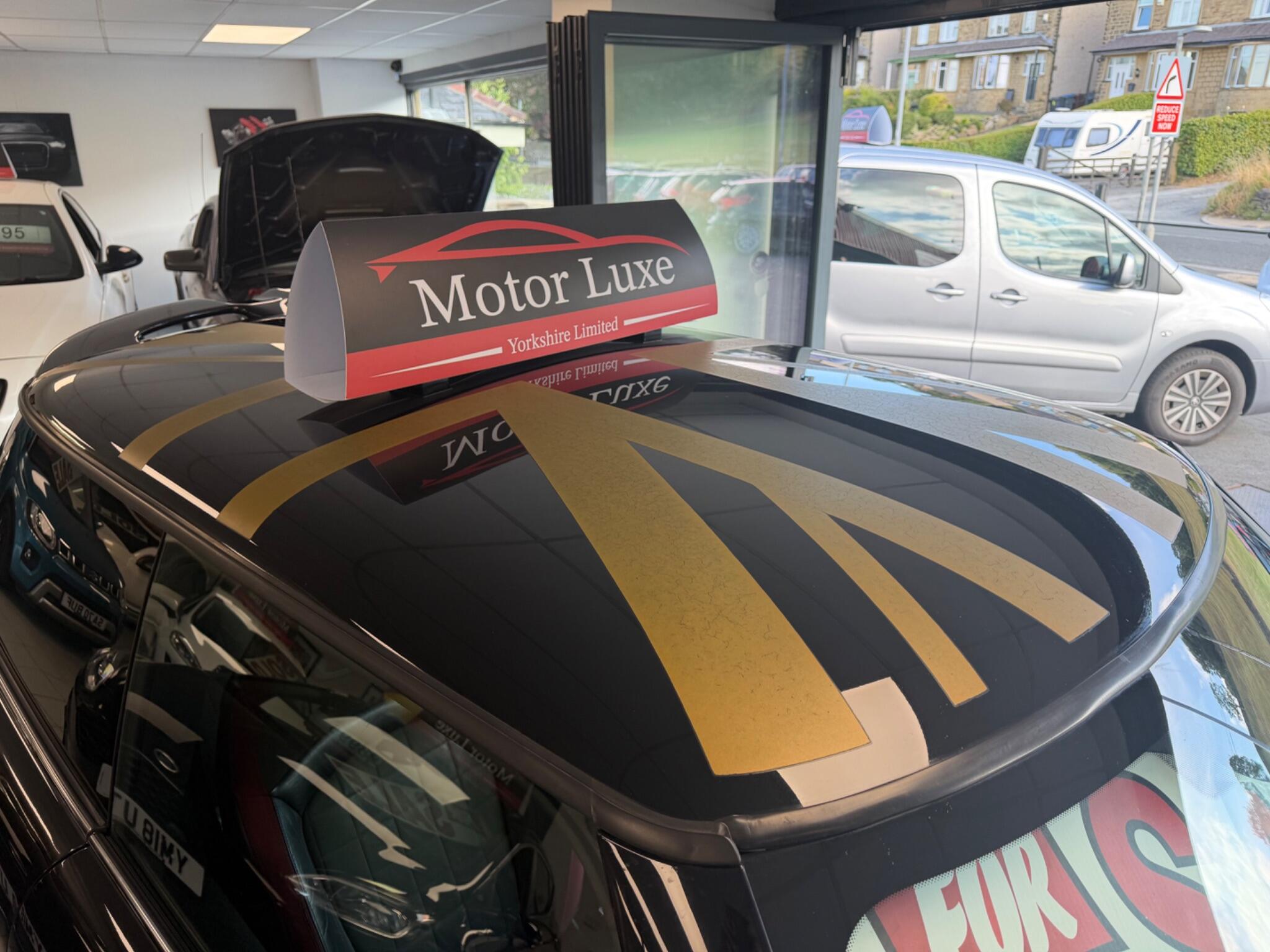 MINI Hatch - Image 9