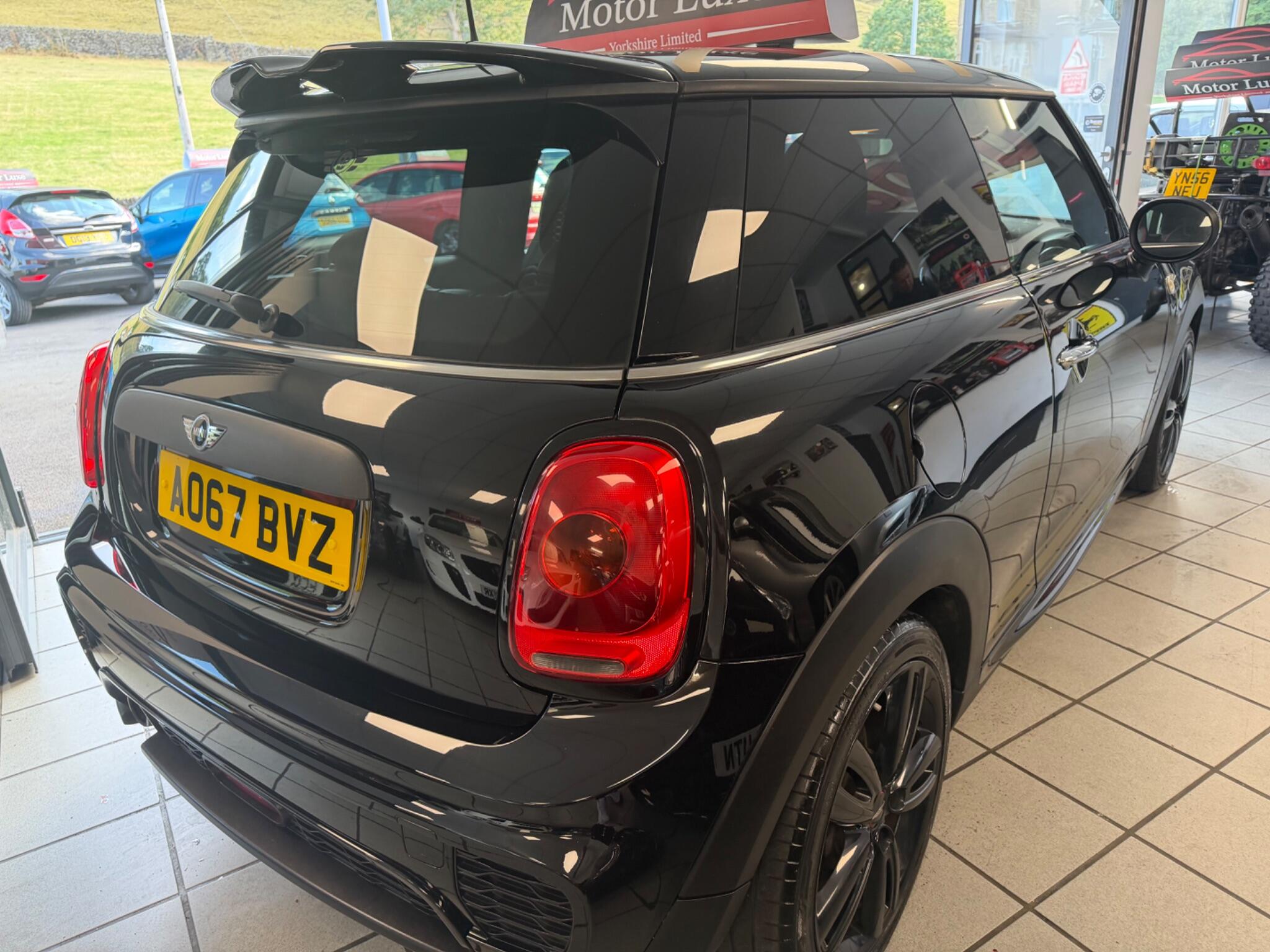 MINI Hatch - Image 18