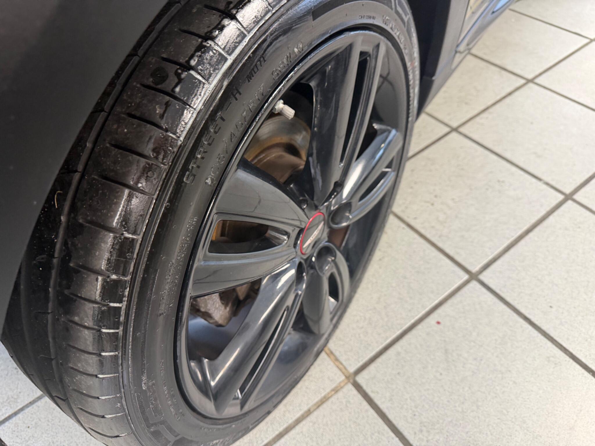 MINI Hatch - Image 19