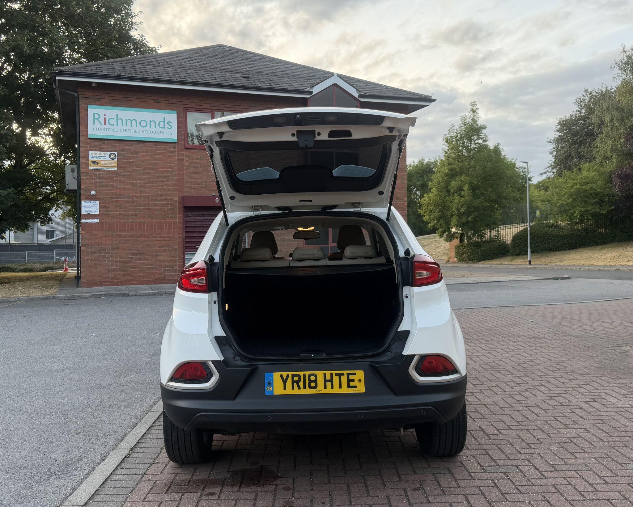 MG GS - Image 15