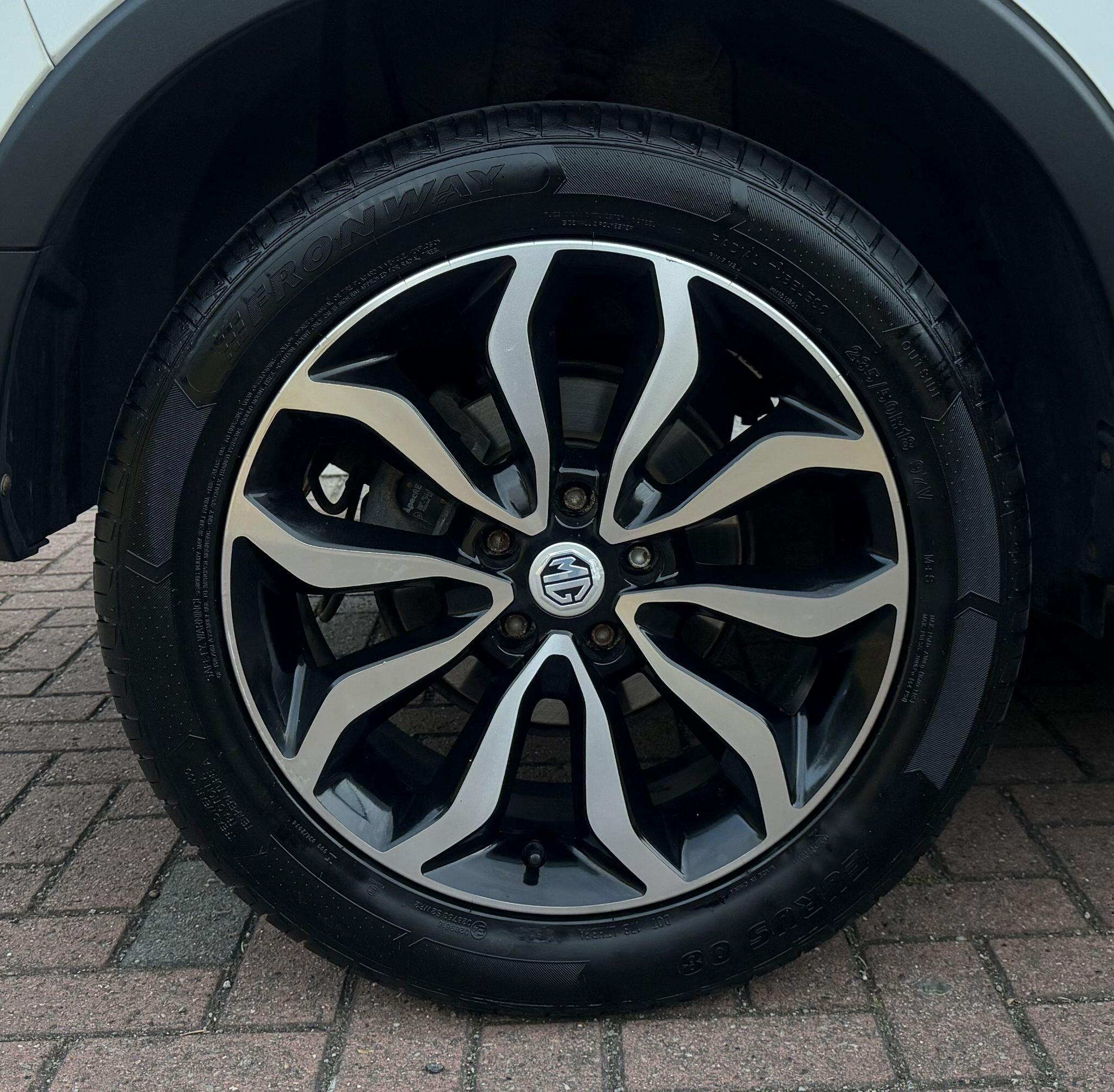 MG GS - Image 19