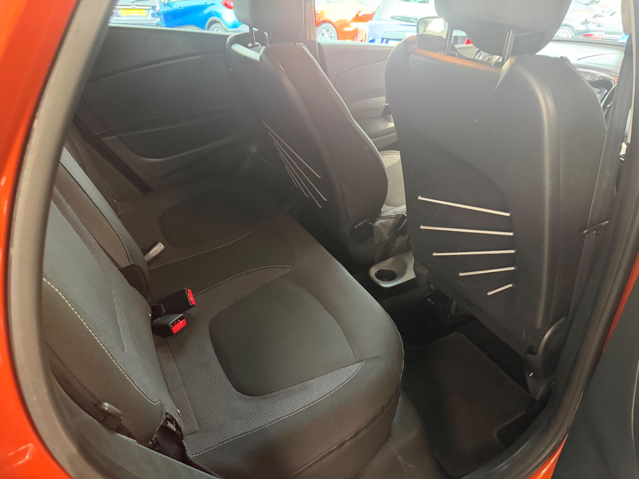 Renault Captur - Image 16