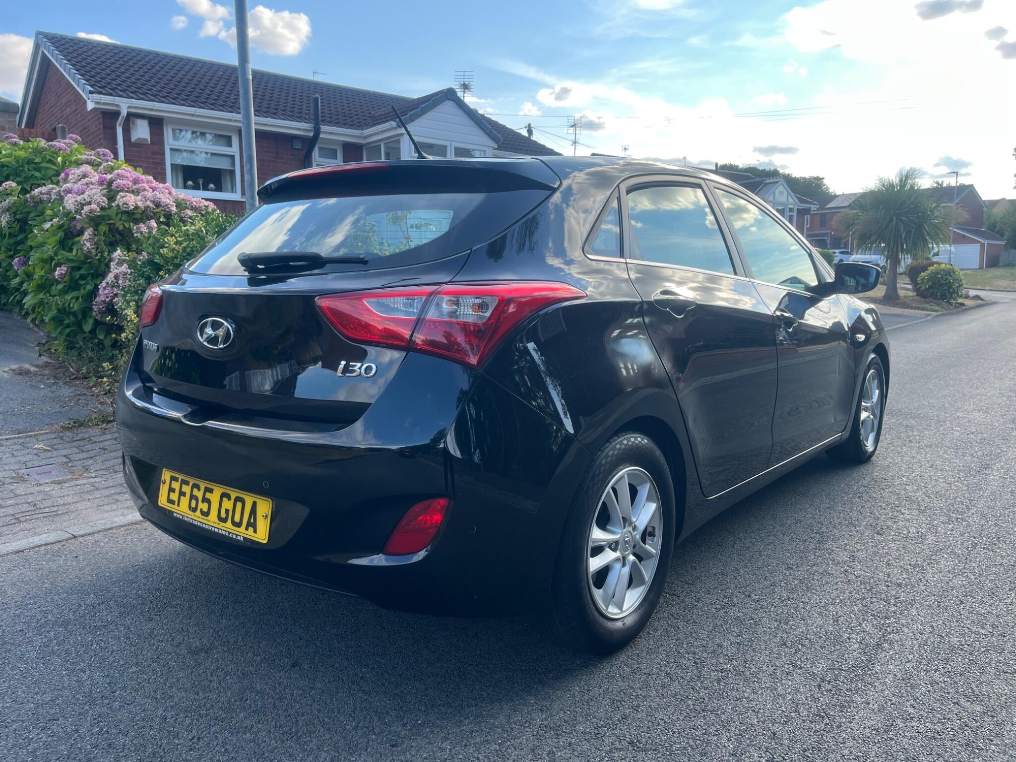 Hyundai i30 - Image 2