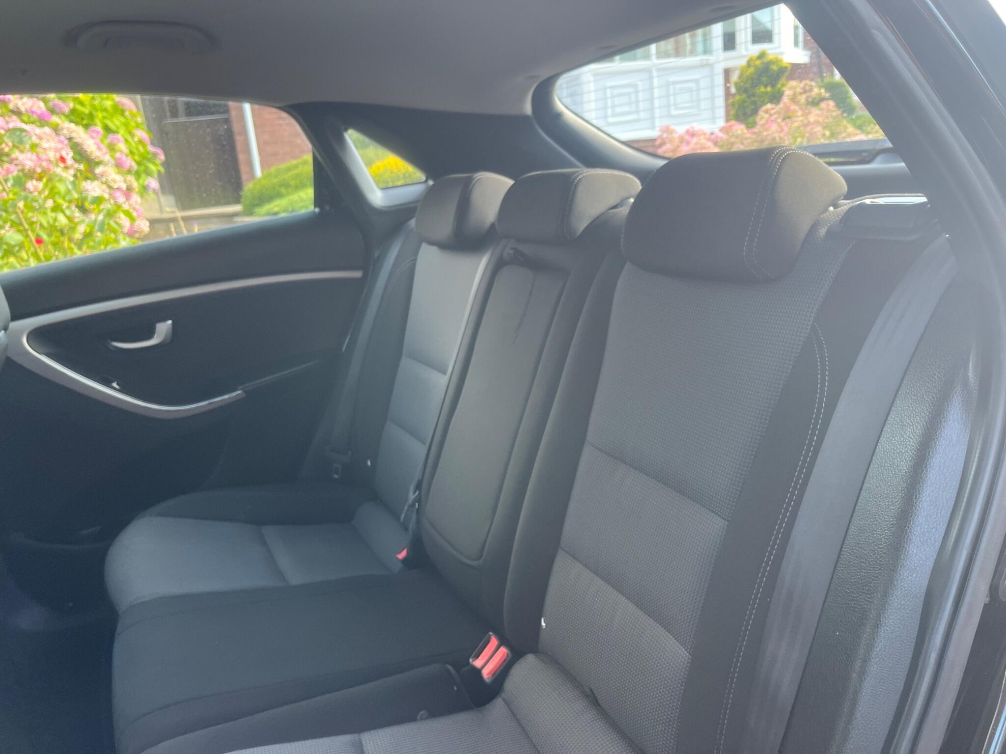 Hyundai i30 - Image 16