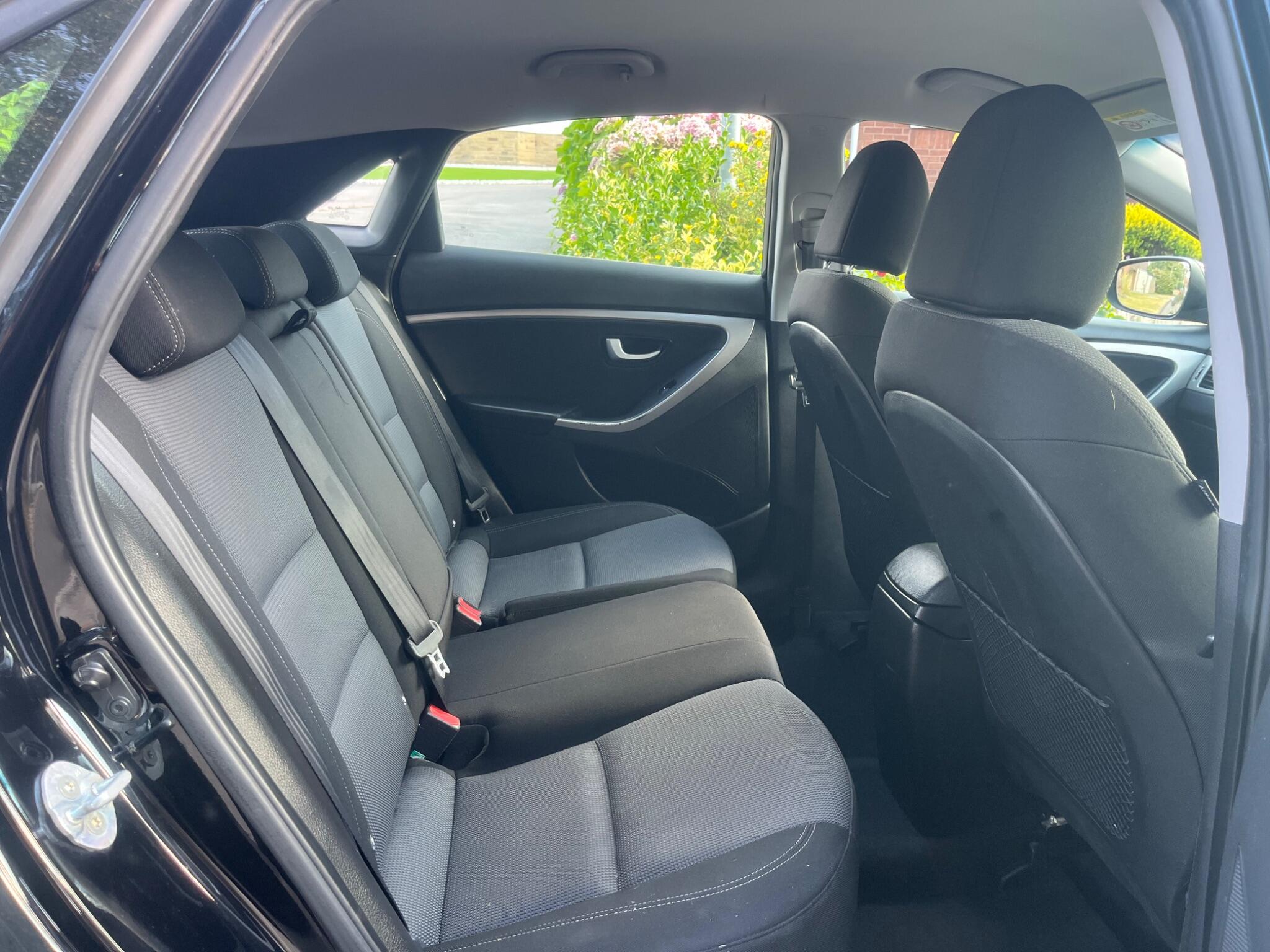 Hyundai i30 - Image 28